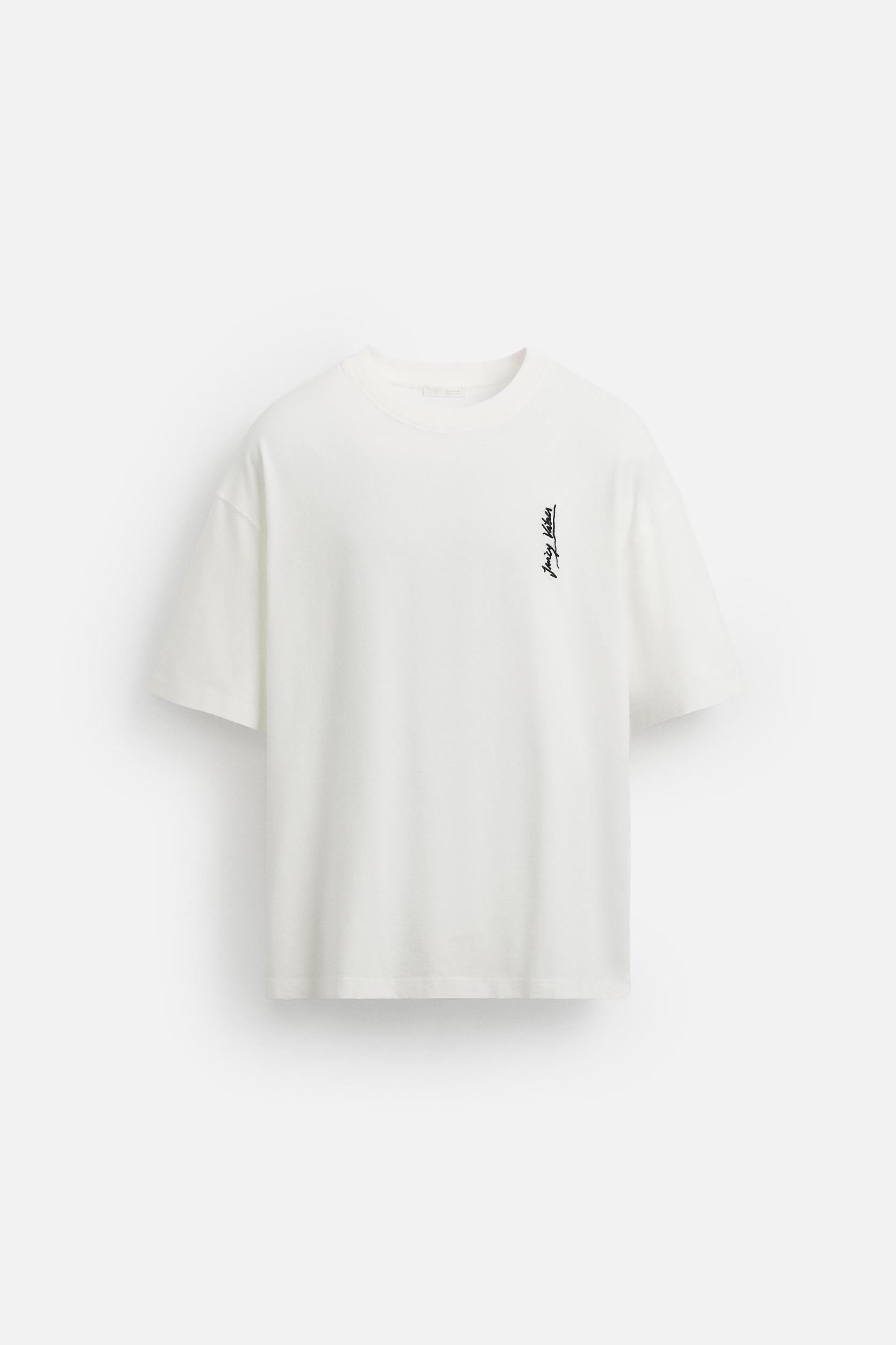 MUSICAL NOTE EMBROIDERED T-SHIRT Product Image