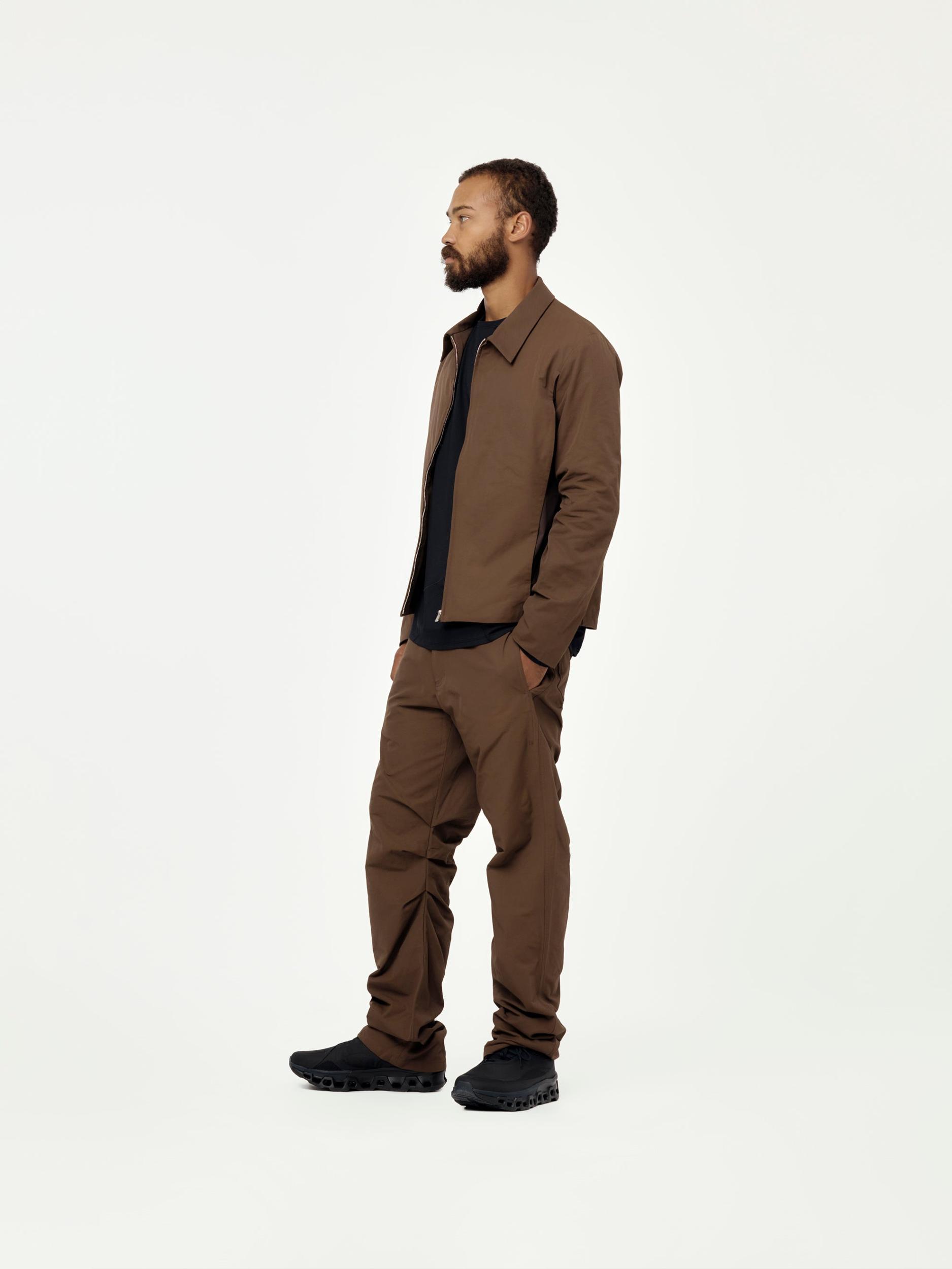 7.0 TROUSERS RIGHT (BROWN) Product Image