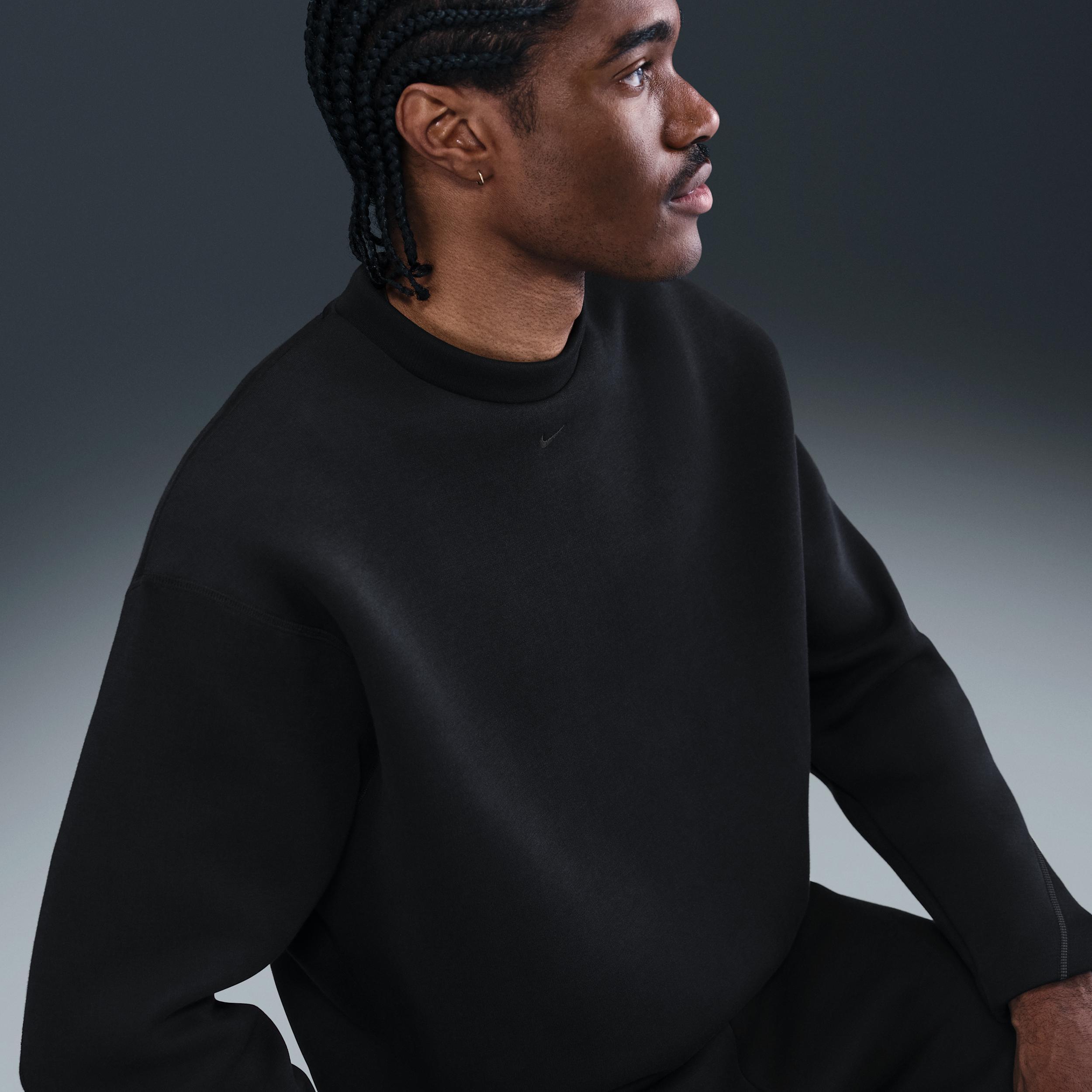 Nike Men's Tech Fleece Loose Fit Crew Product Image
