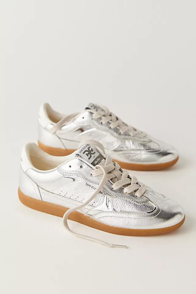 Kallen Sneakers Product Image