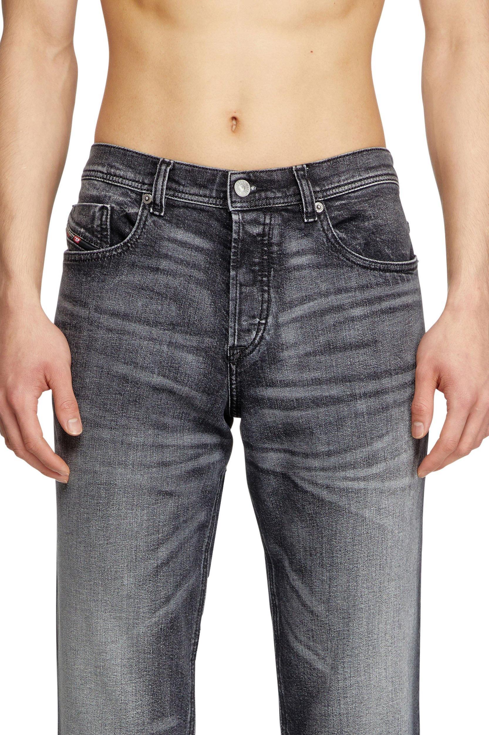 Regular Jeans 2023 D-Finitive 09L52 Product Image