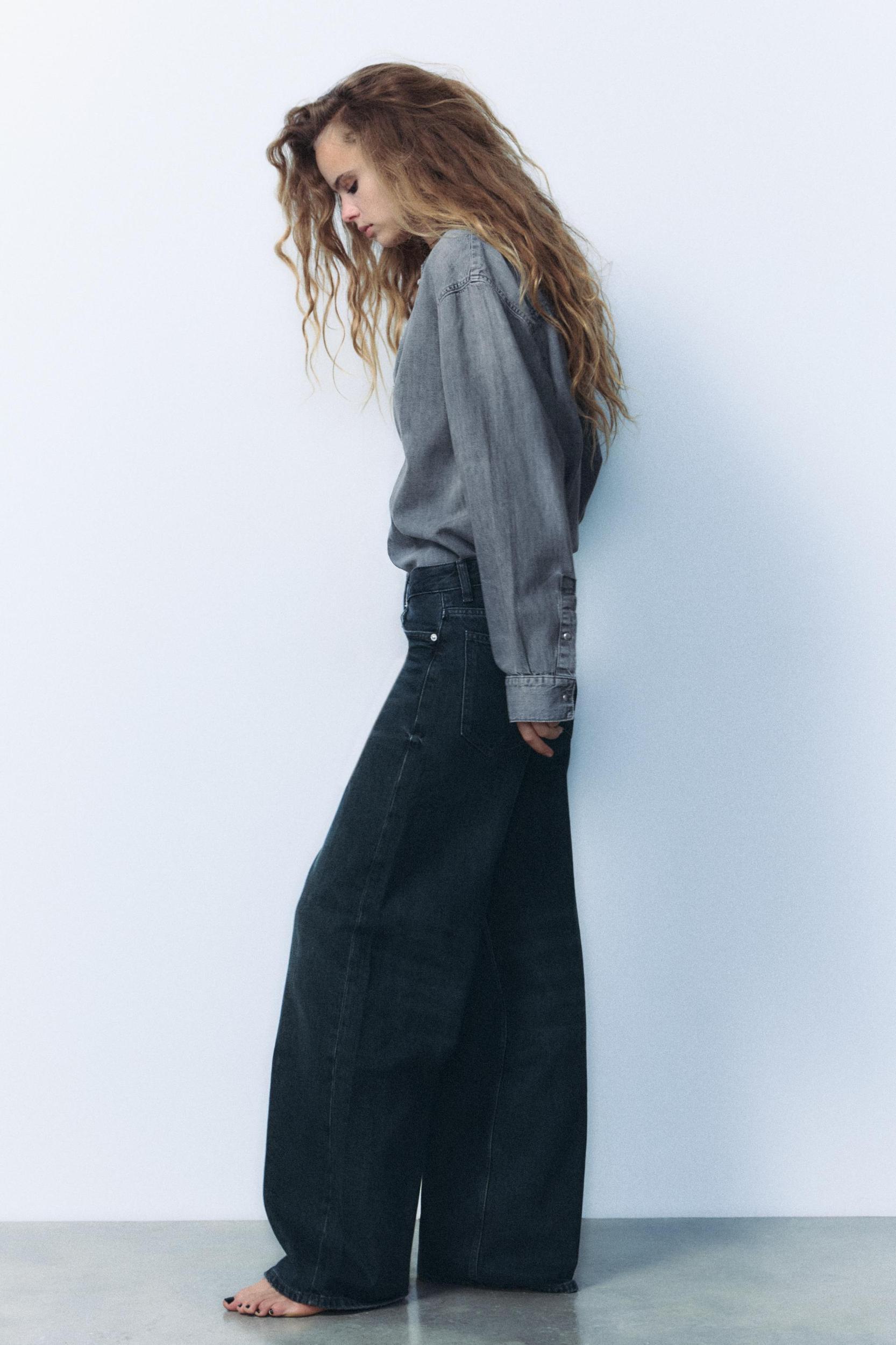 TRF LOW WAIST RELAXED JEANS Product Image
