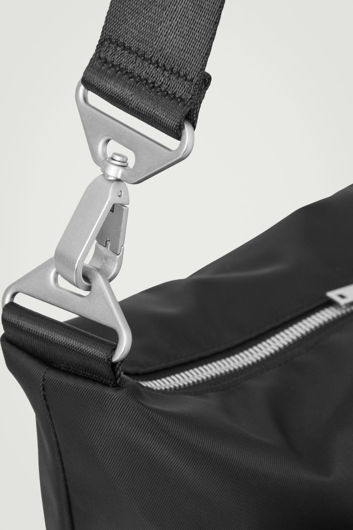 UTILITY MESSENGER - NYLON Product Image
