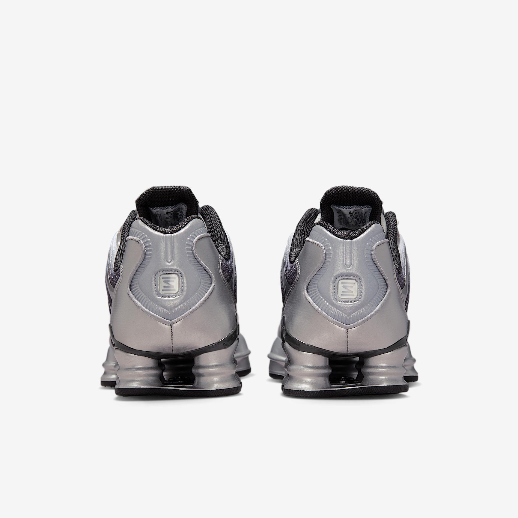 Nike Men's Shox TL Shoes Product Image