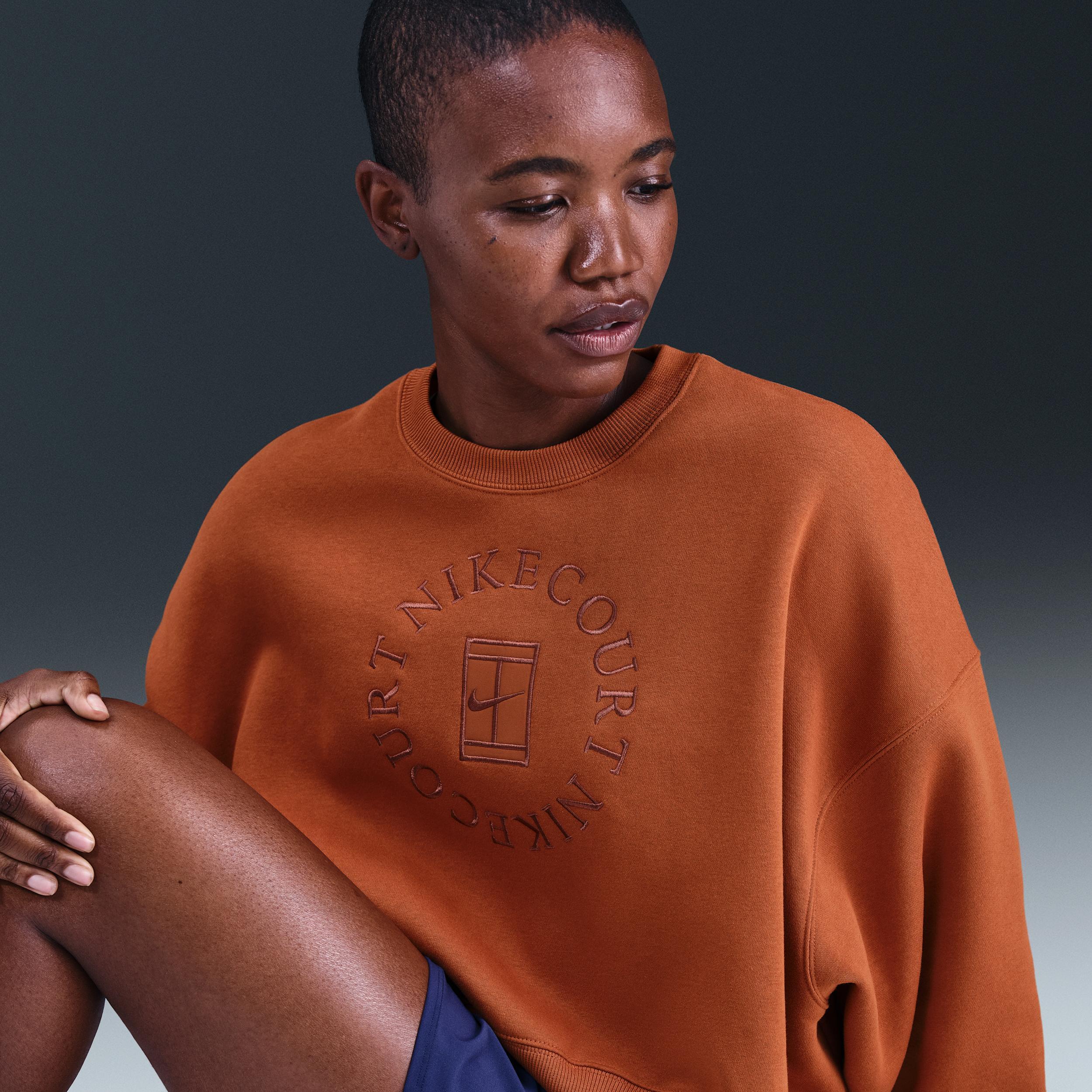 NikeCourt Heritage Phoenix Fleece Women's Over-Oversized Crew-Neck Sweatshirt Product Image