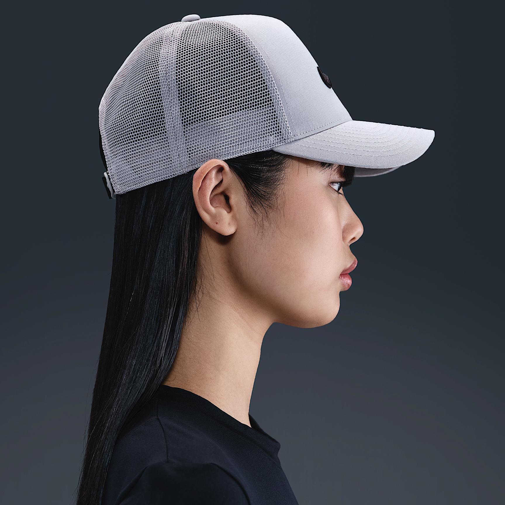 Nike Rise Structured Trucker Cap Product Image