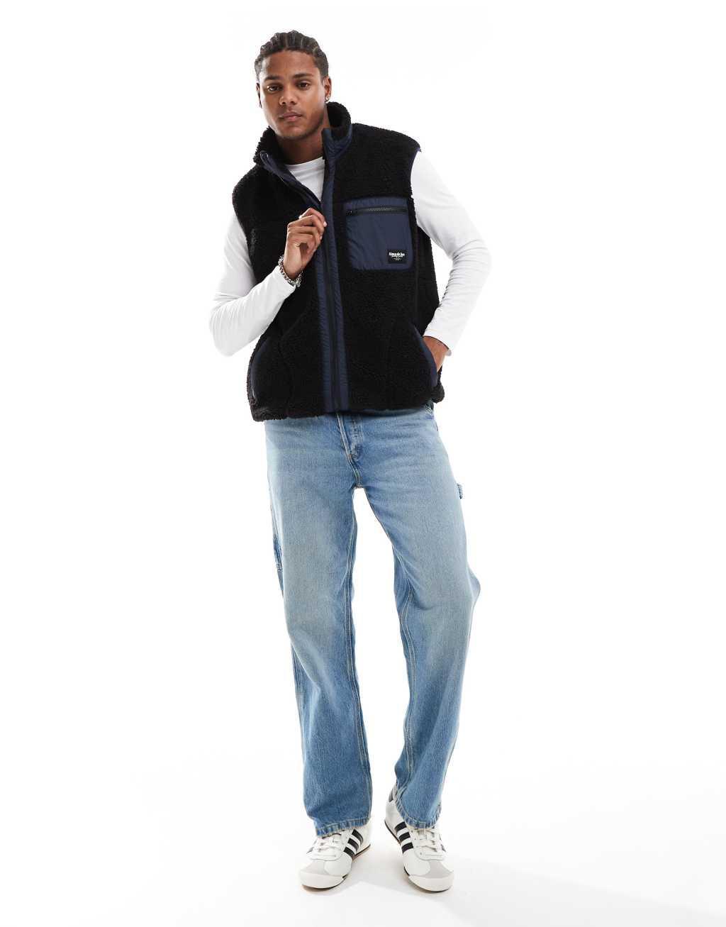 Alma de Ace borg vest in navy Product Image