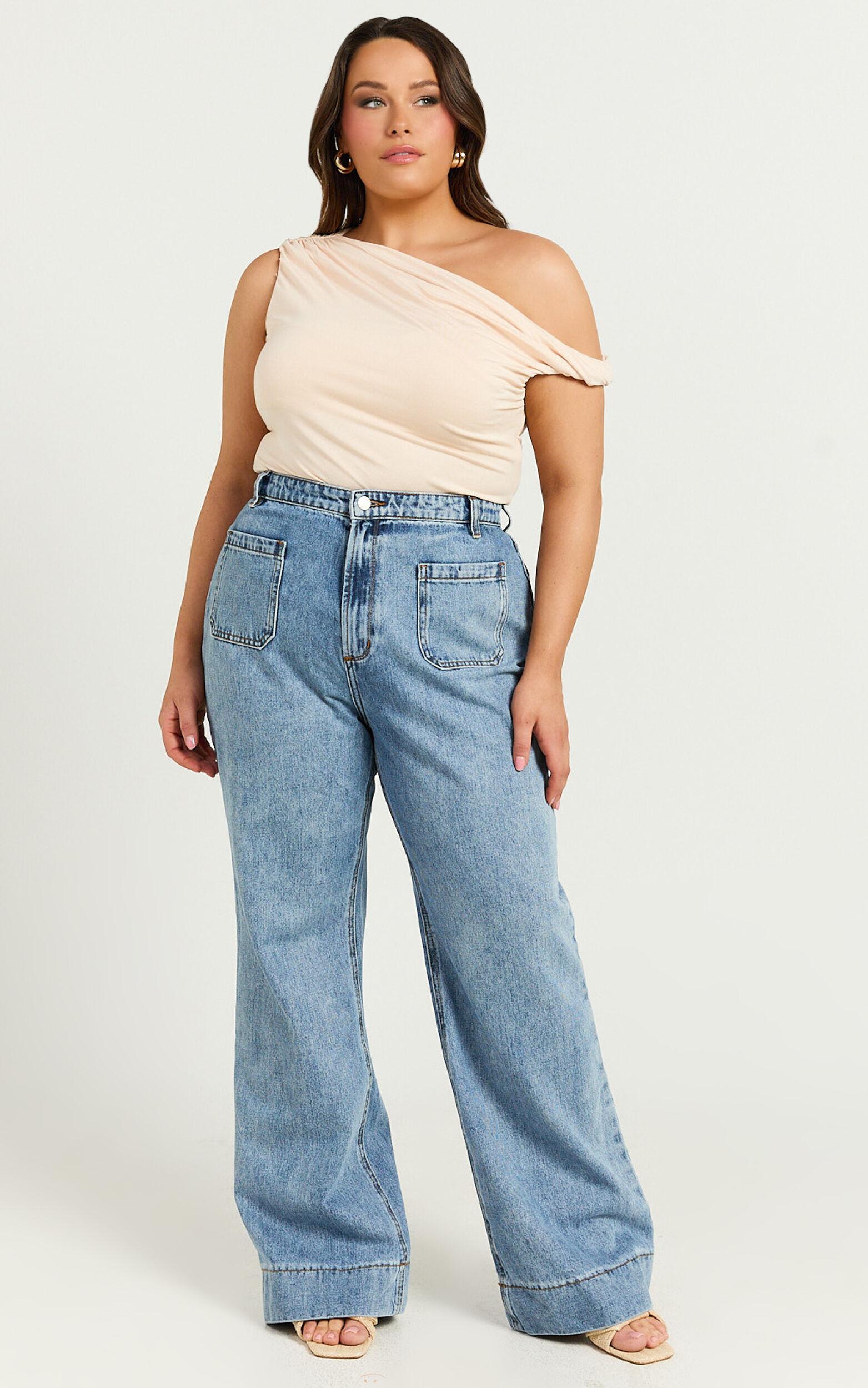 Vancouver Jeans - High Waist Straight Leg Patch Pocket Denim Jeans in Blue Wash Product Image