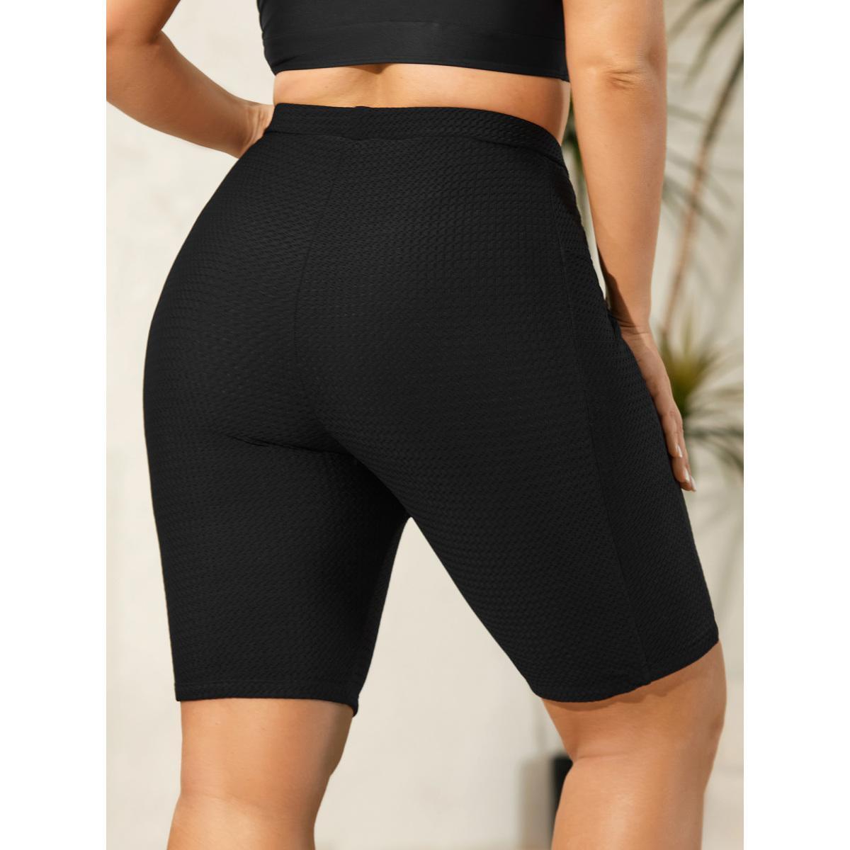 Plus Size Textured Side Pockets Sculpting Swim Bottoms Women's Swimwear Black Beach Texture High stretch Skinny High Rise Side seam pocket Curve Swim Bottoms BloomChic 28/5X Product Image