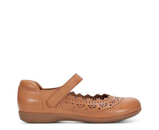 Earth Womens Brady Clog Product Image