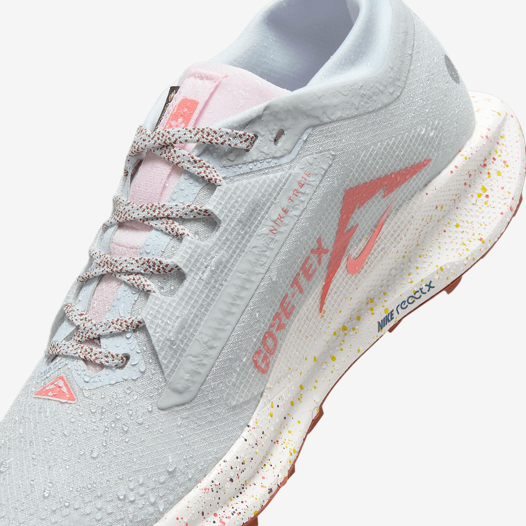 Nike Women's Pegasus Trail 5 GORE-TEX Waterproof Trail Running Shoes Product Image