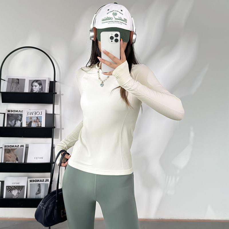 Long-Sleeve Round Neck Plain Raglan Slim Fit Sports T-Shirt Product Image