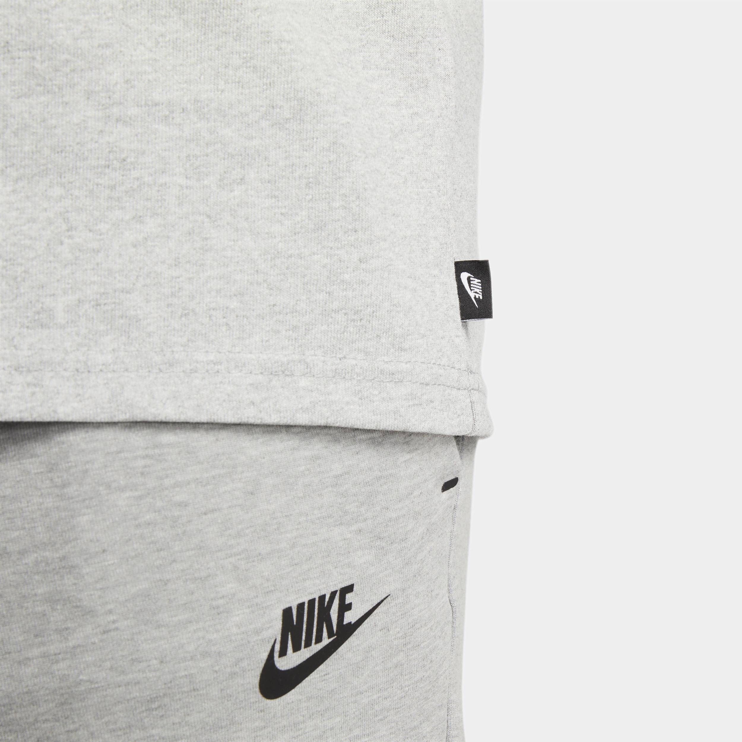 Men's Nike Sportswear Premium Essentials T-Shirt Product Image