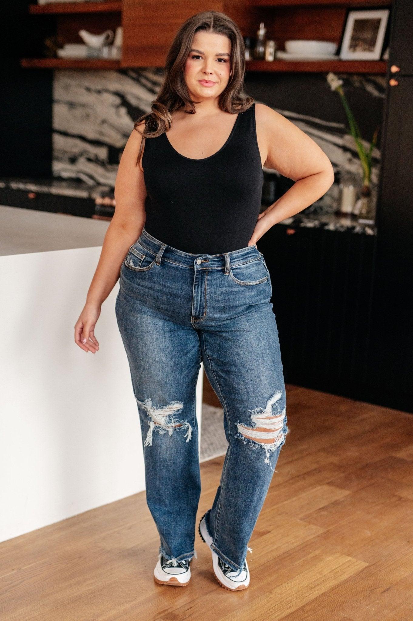 Rose High Rise 90's Straight Jeans in Dark Wash (Online Exclusive) Product Image