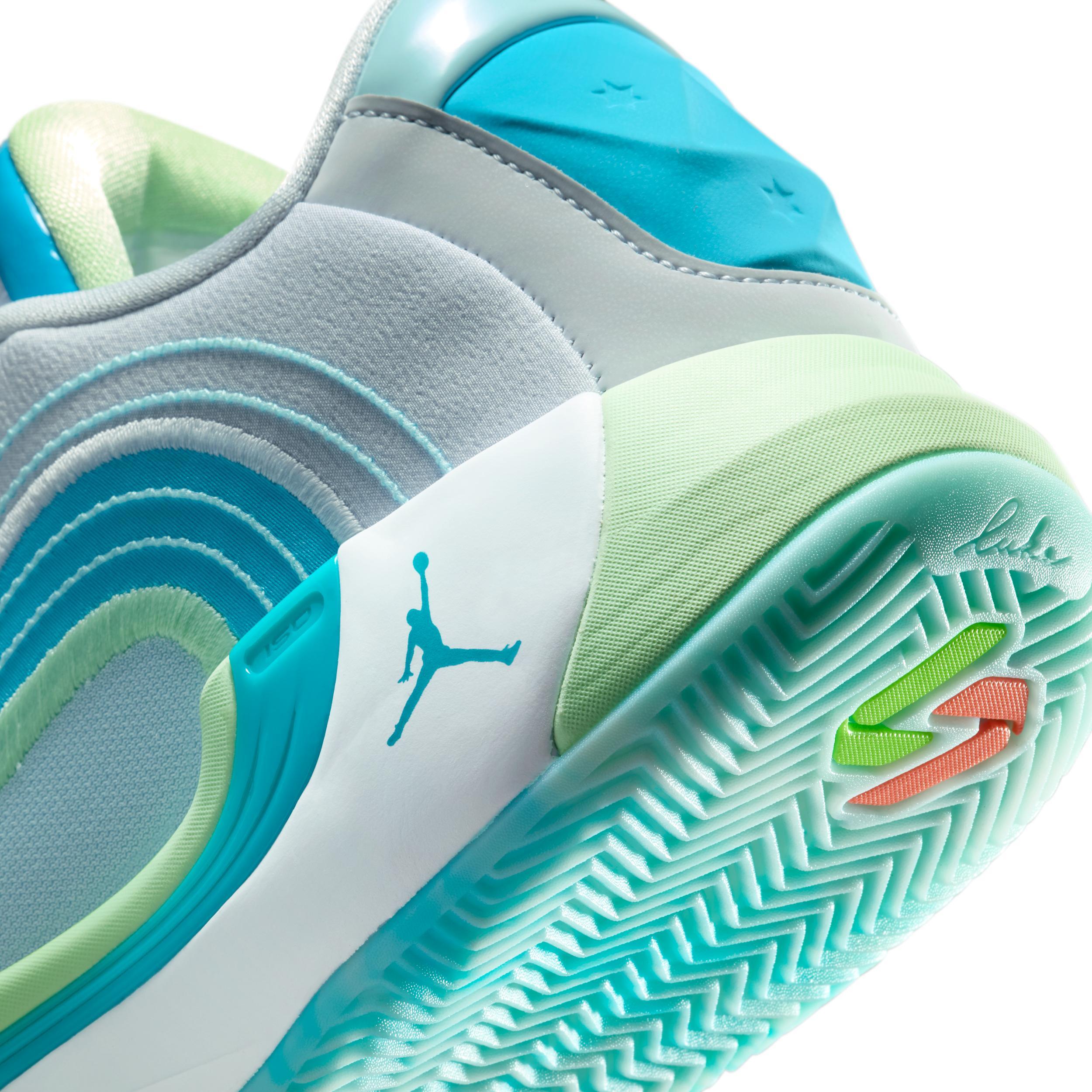 Nike Men's Luka 4 "Navigator" Basketball Shoes Product Image
