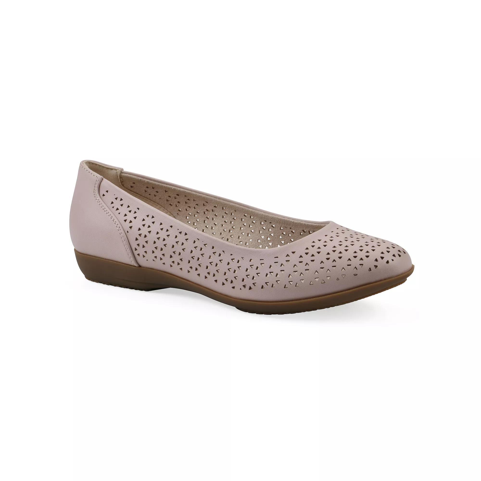 Cliffs by White Mountain Cindy Women's Ballet Flats, Size: 8.5, Pale Pink Burnished Product Image