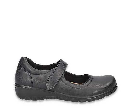 Easy Street Womens Archer Loafer Product Image