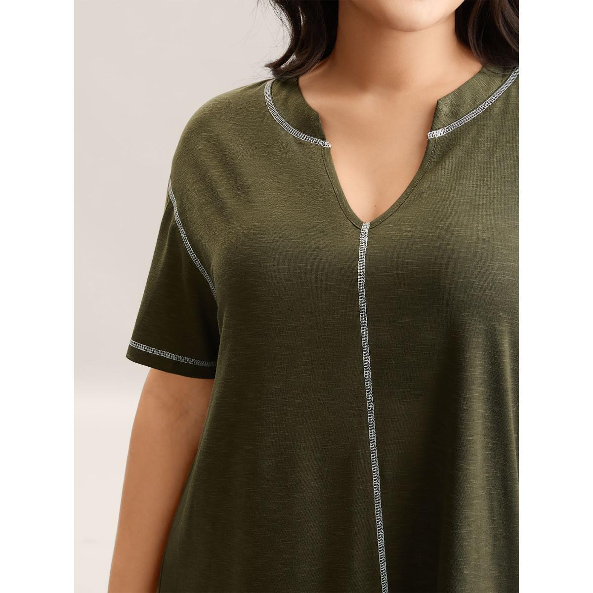 Plus Size Color Contrast Trim Notched Collar T-Shirt ArmyGreen Women Topstitching Notched collar Everyday-Casual T-shirts BloomChic 14-16/1X Product Image