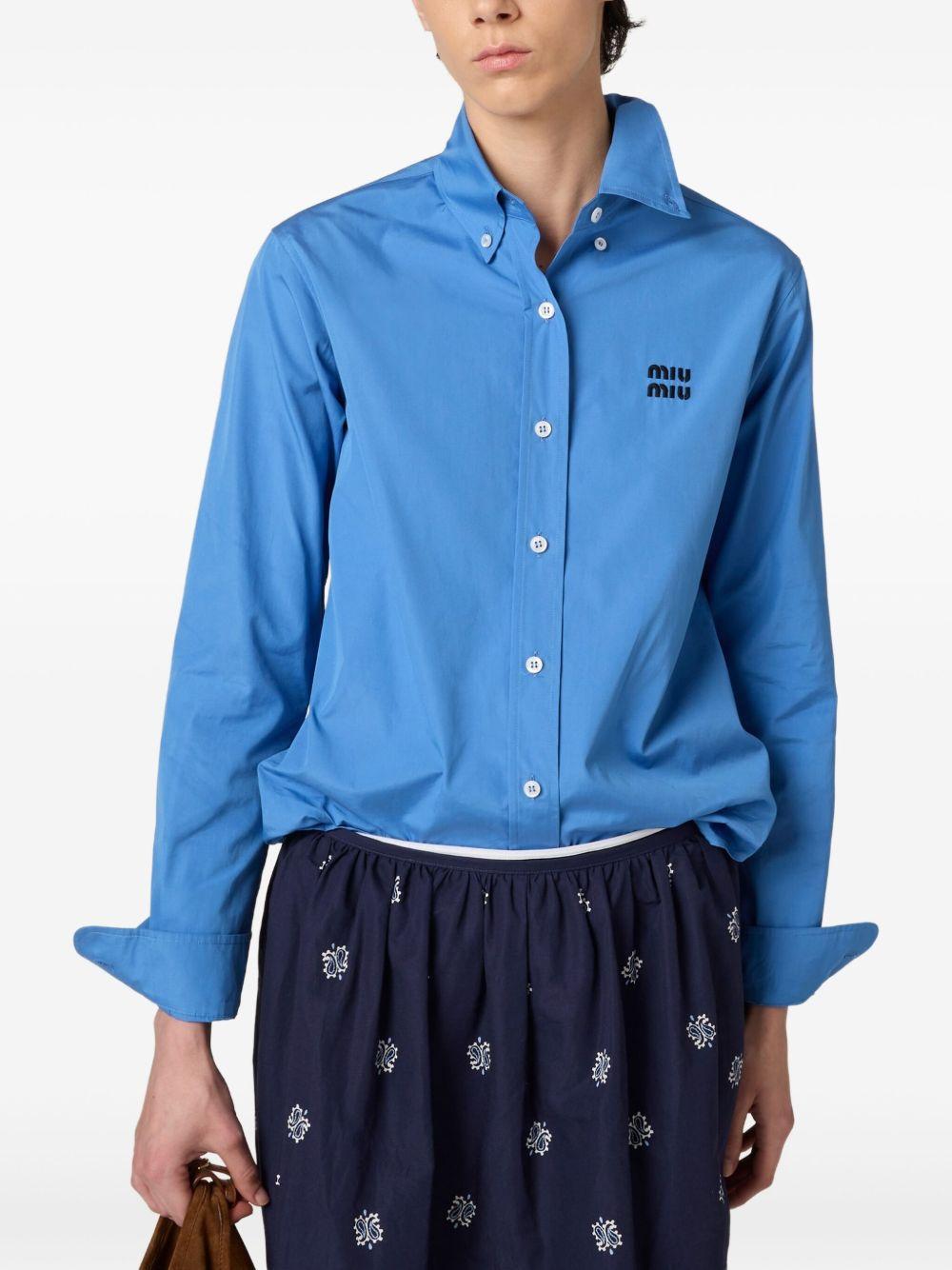 logo shirt Product Image