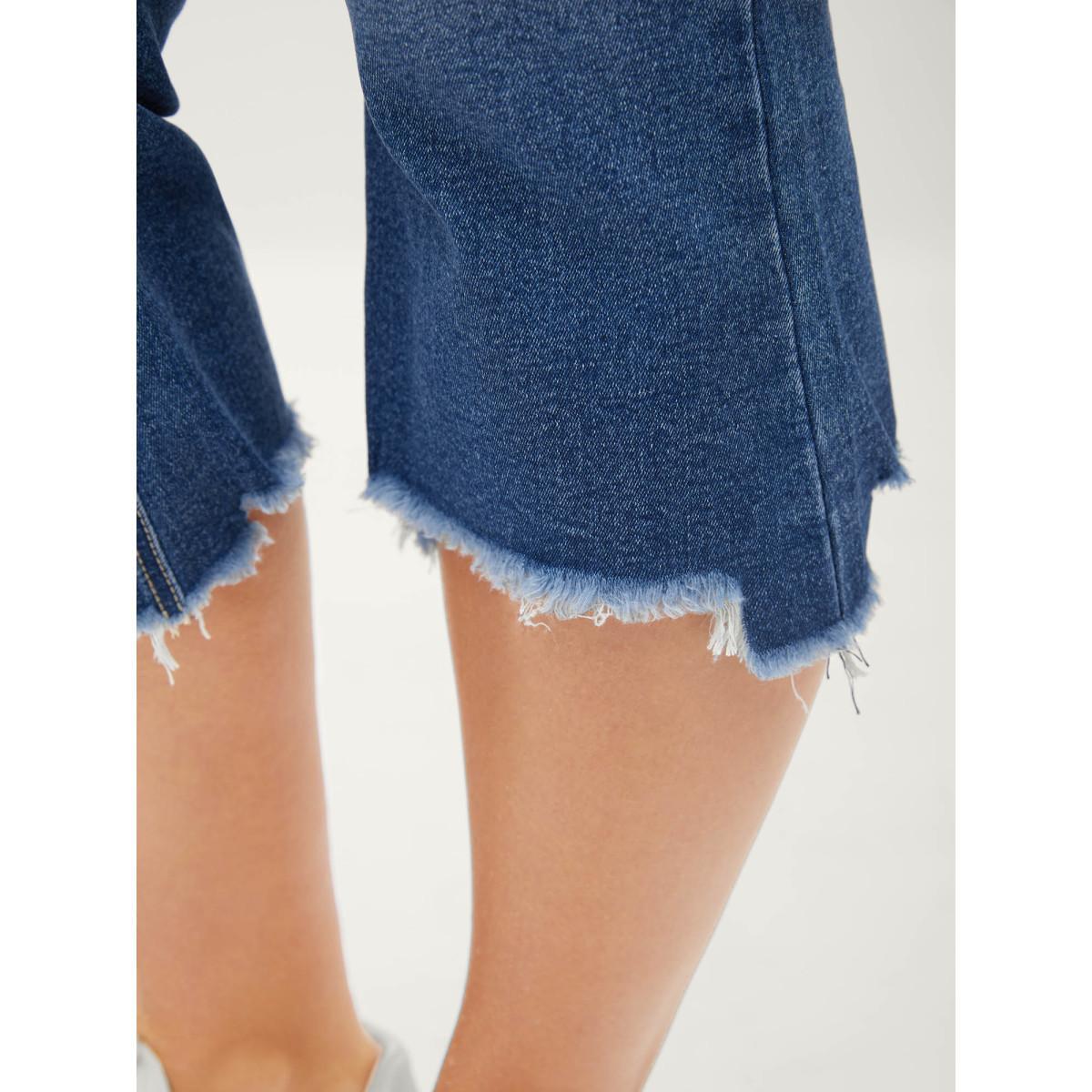 Plus Size Pull-On Frayed Capri Hem Jeans Women Midblue Medium stretch Slanted pocket Jeans BloomChic 24/3X Product Image