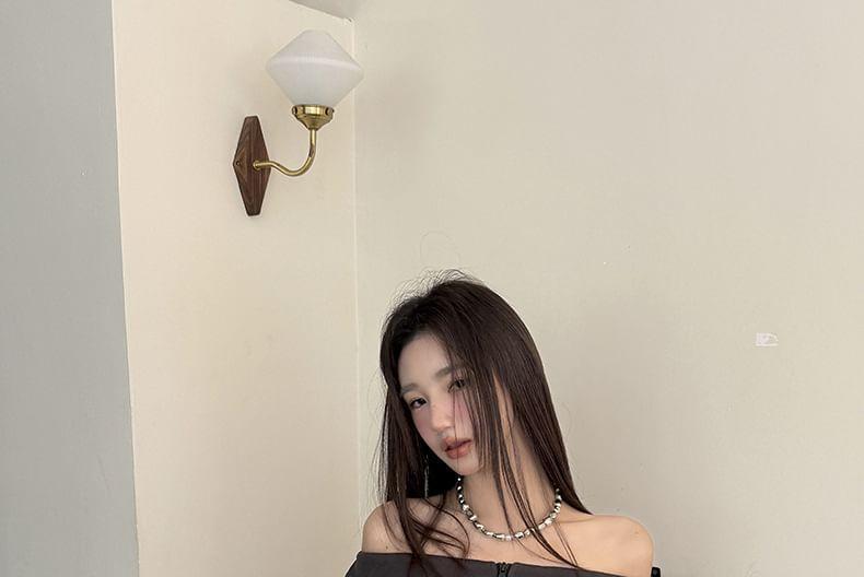 Long-Sleeve Off-The-Shoulder Plain Zip Pullover / Mid Rise Plain Wide Leg Sweatpants Product Image
