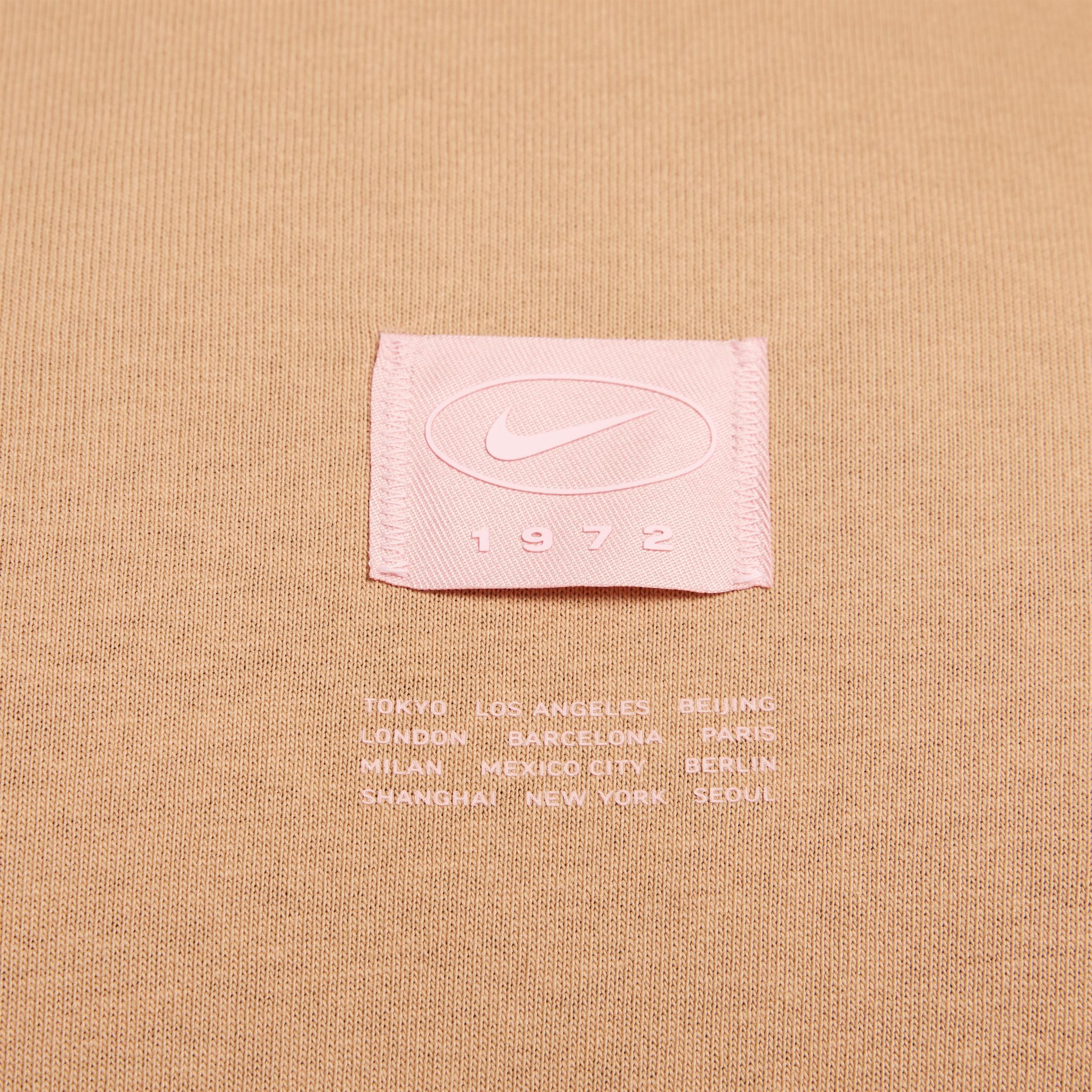 Nike Sportswear Men's Max90 T-Shirt Product Image