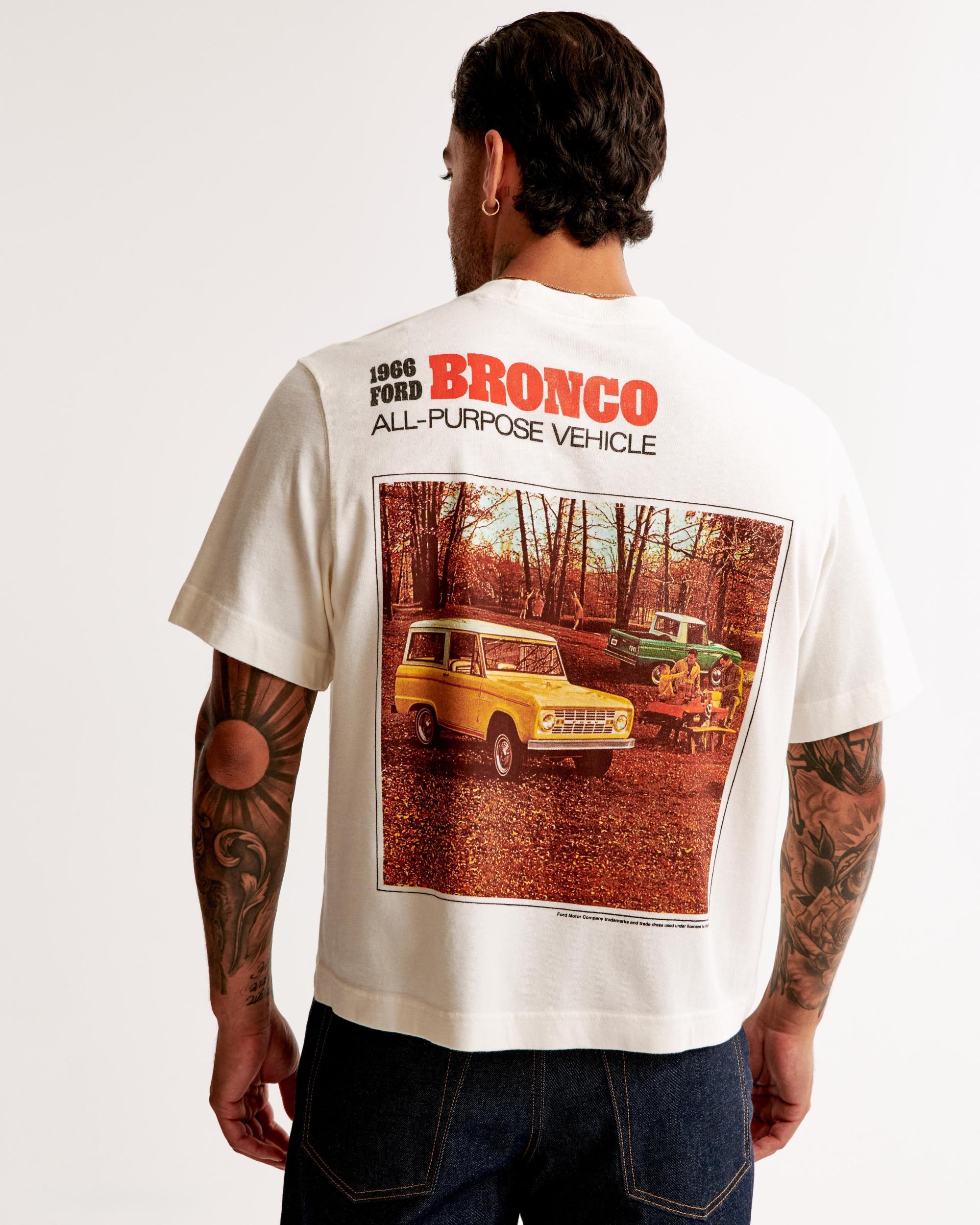 Cropped Mustang Graphic Tee Product Image