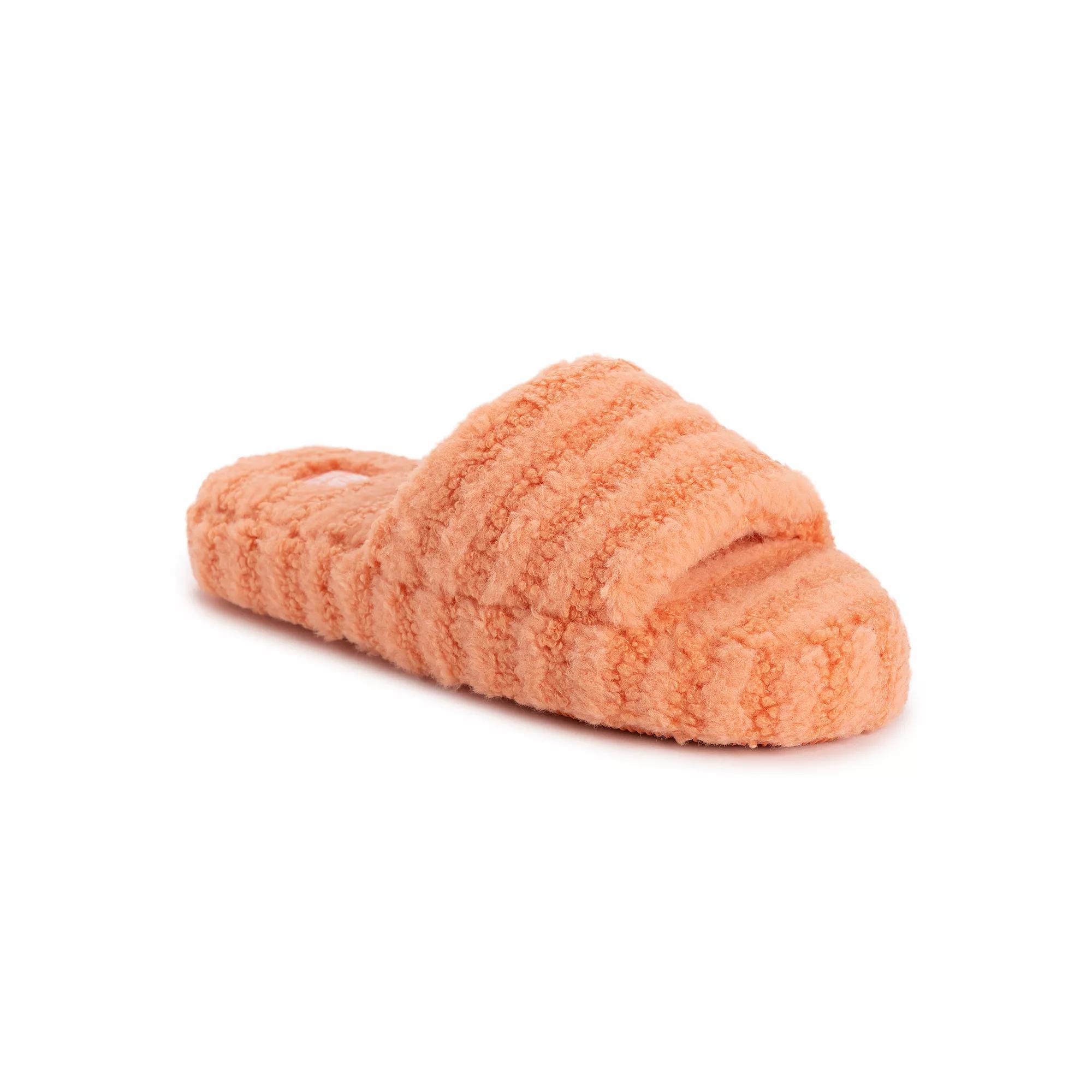 MUK LUKS Orla Daisy Womens Faux Fur Slippers Product Image