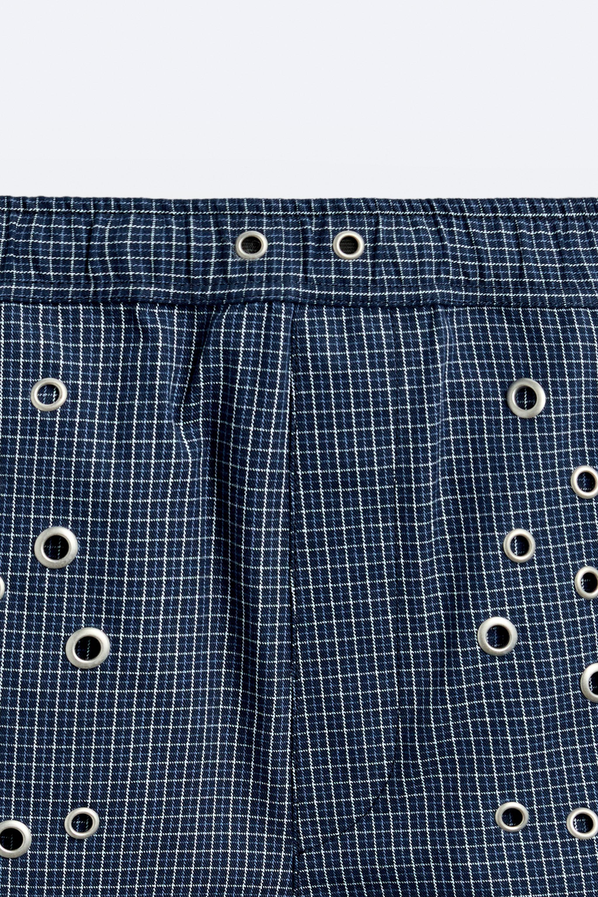 METAL GROMMET SHORTS Product Image