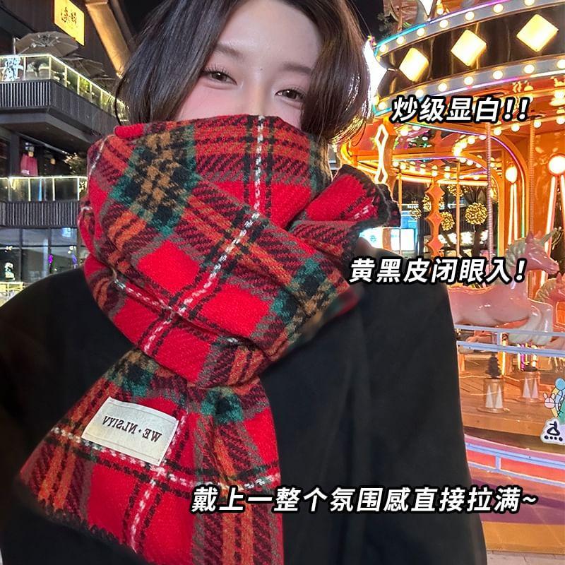 Lettering Applique Plaid Shawl Product Image
