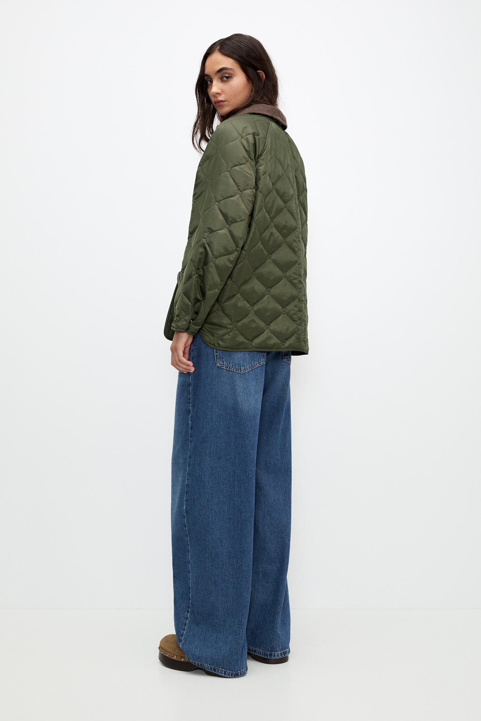 Lightweight puffer jacket Product Image