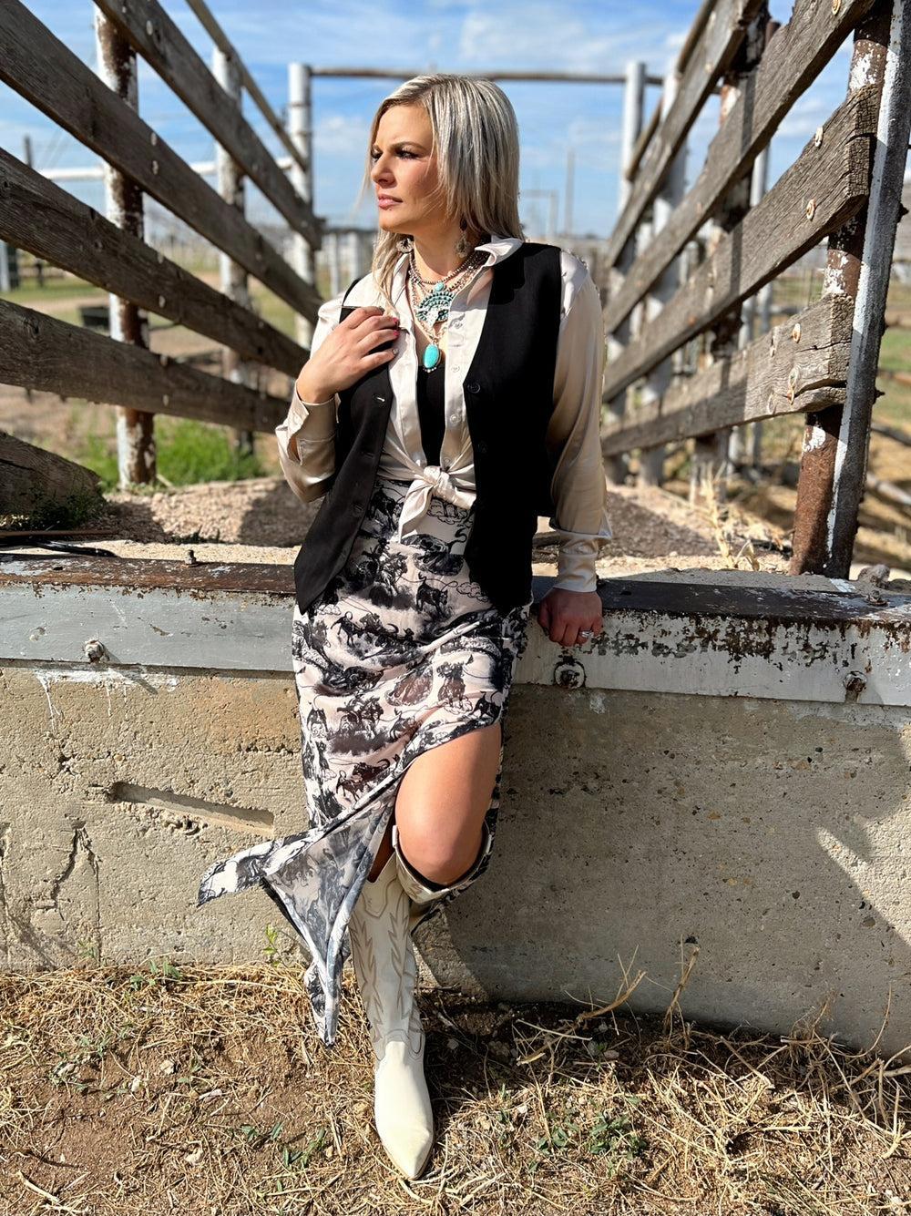 The Beth Western Style Vest Black and Brown Product Image
