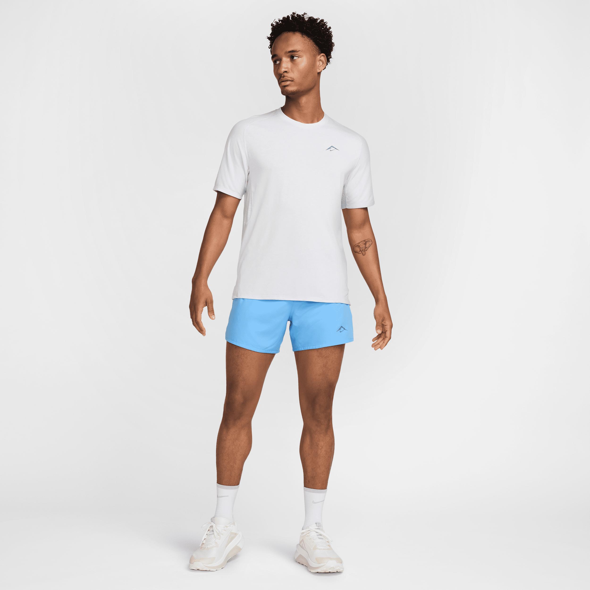 Nike Men's Solar Chase Dri-FIT ADV Short-Sleeve Running Top Product Image