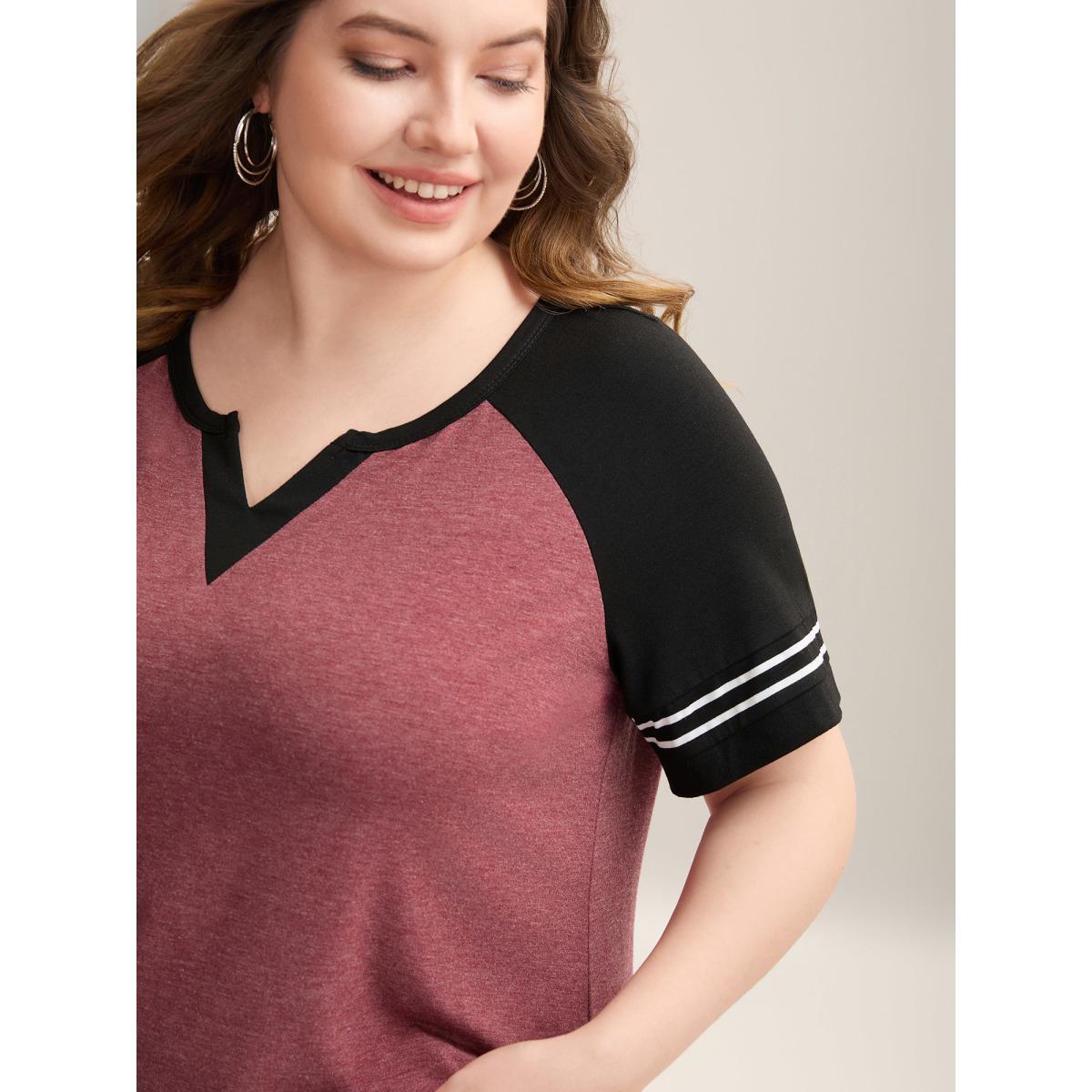 Plus Size Color Contrast Split Neck Everyday T-Shirt Scarlet Women Casual Contrast Notched collar Everyday-Casual T-shirts BloomChic 26/4X Product Image