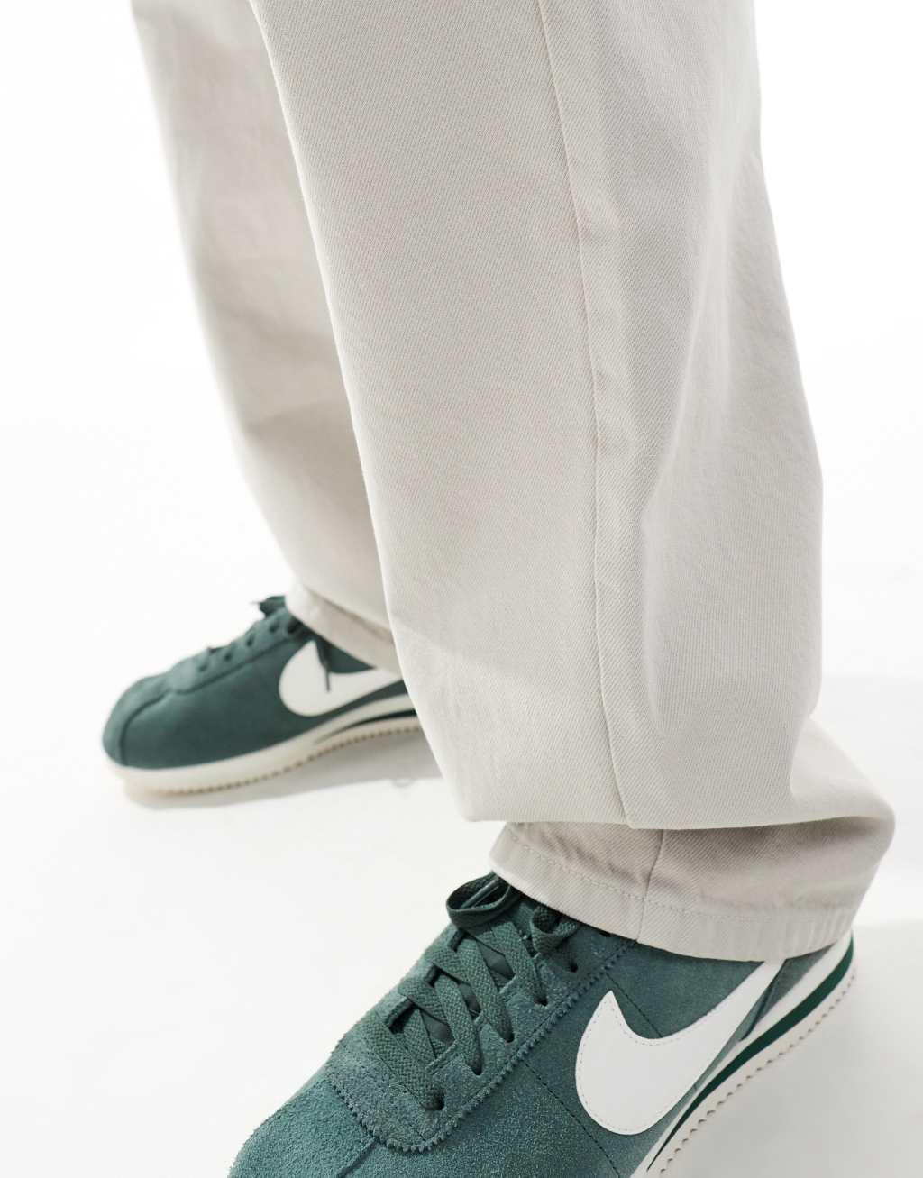COLLUSION X001 antifit jeans in stone Product Image