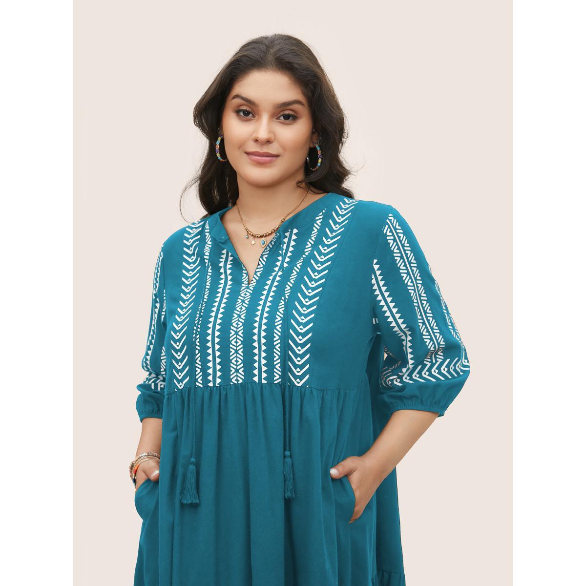 Plus Size Cotton Geometric Bandana Print Tassel Trim Dress Emerald Women Resort Non V-neck Short sleeve Curvy Knee Dress BloomChic 14-16/1X Product Image