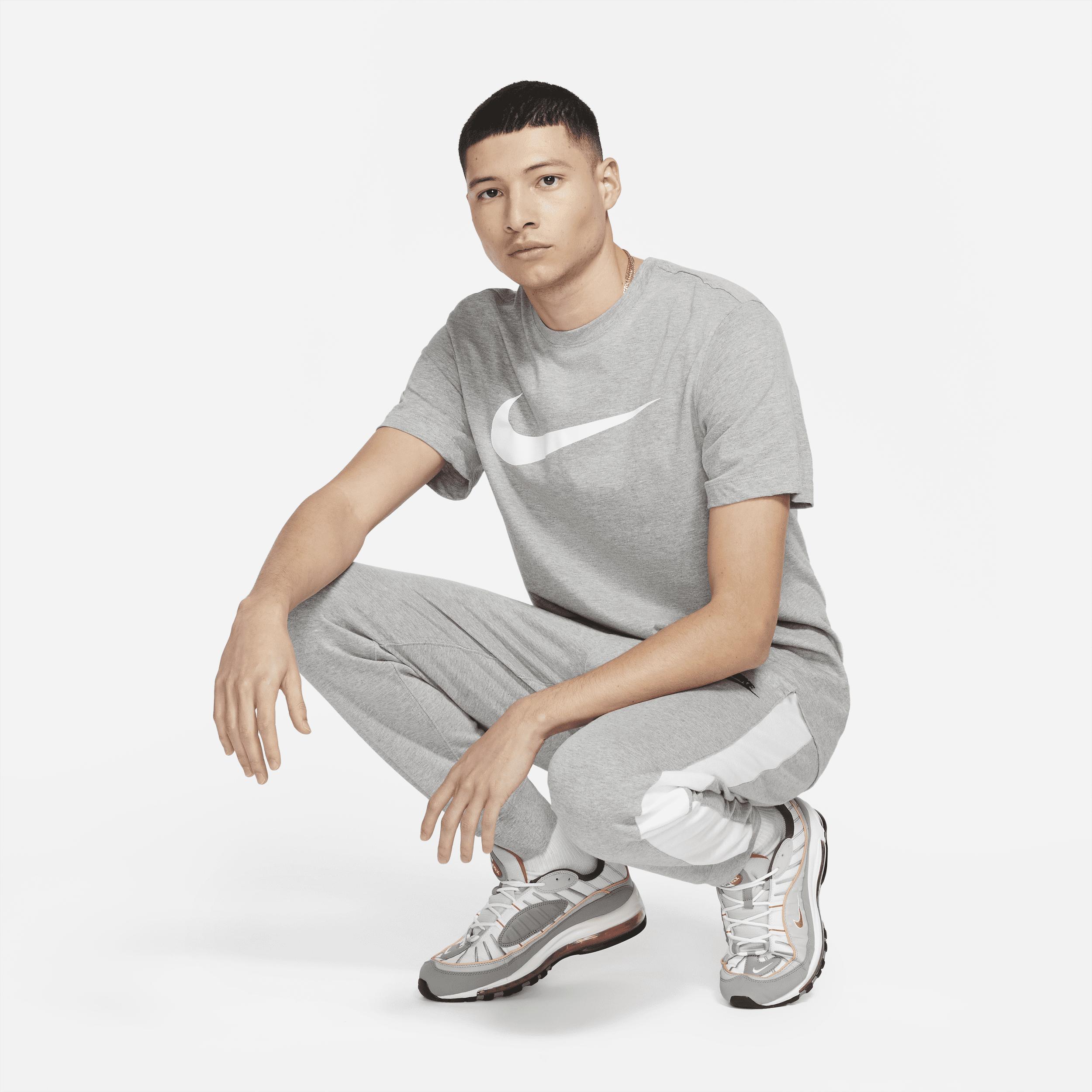 Nike Sportswear Swoosh Men's T-Shirt Product Image