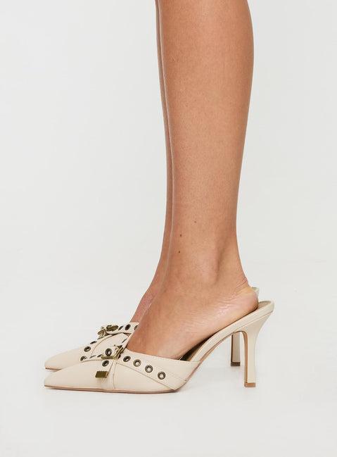 Compelling Pointed Toe Heels Beige Product Image