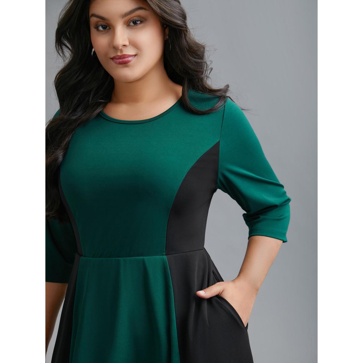 Plus Size Crew Neck Color Contrast Patchwork Dress DarkGreen Women At the Office Contrast Knit Dresses Bloomchic 14-16/1X Product Image