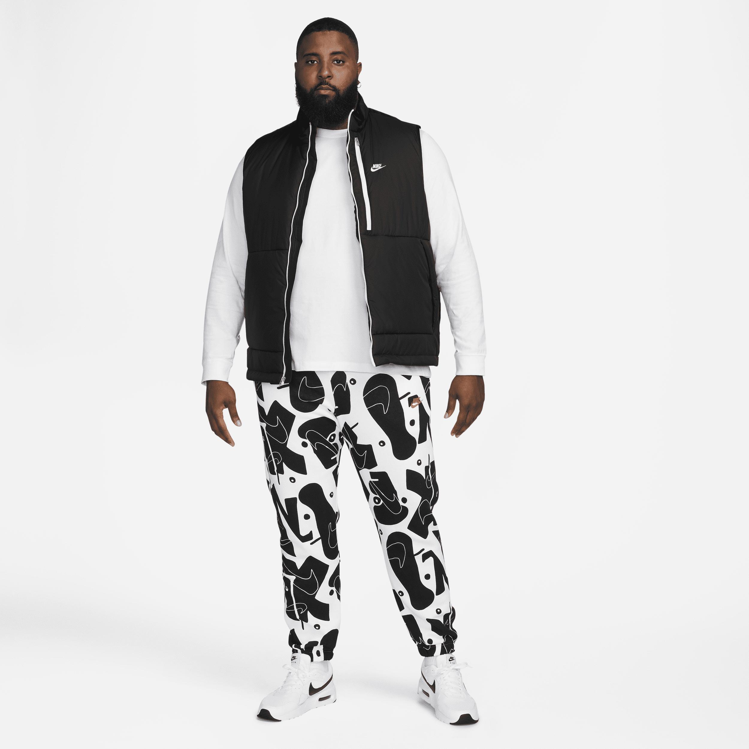 Nike Sportswear Club Men's Long-Sleeve T-Shirt Product Image