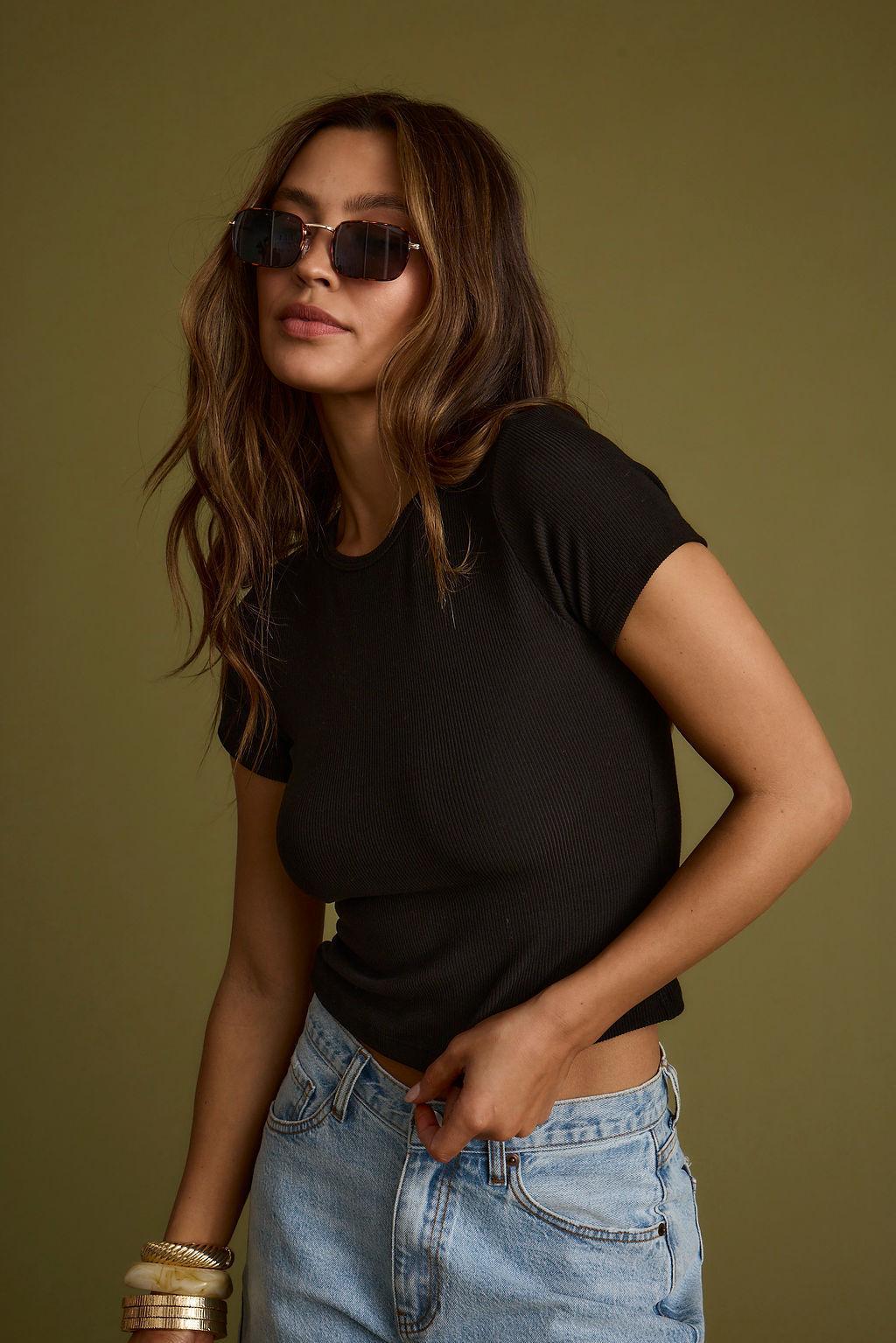 Abby Black Ribbed Crew Neck Tee Product Image