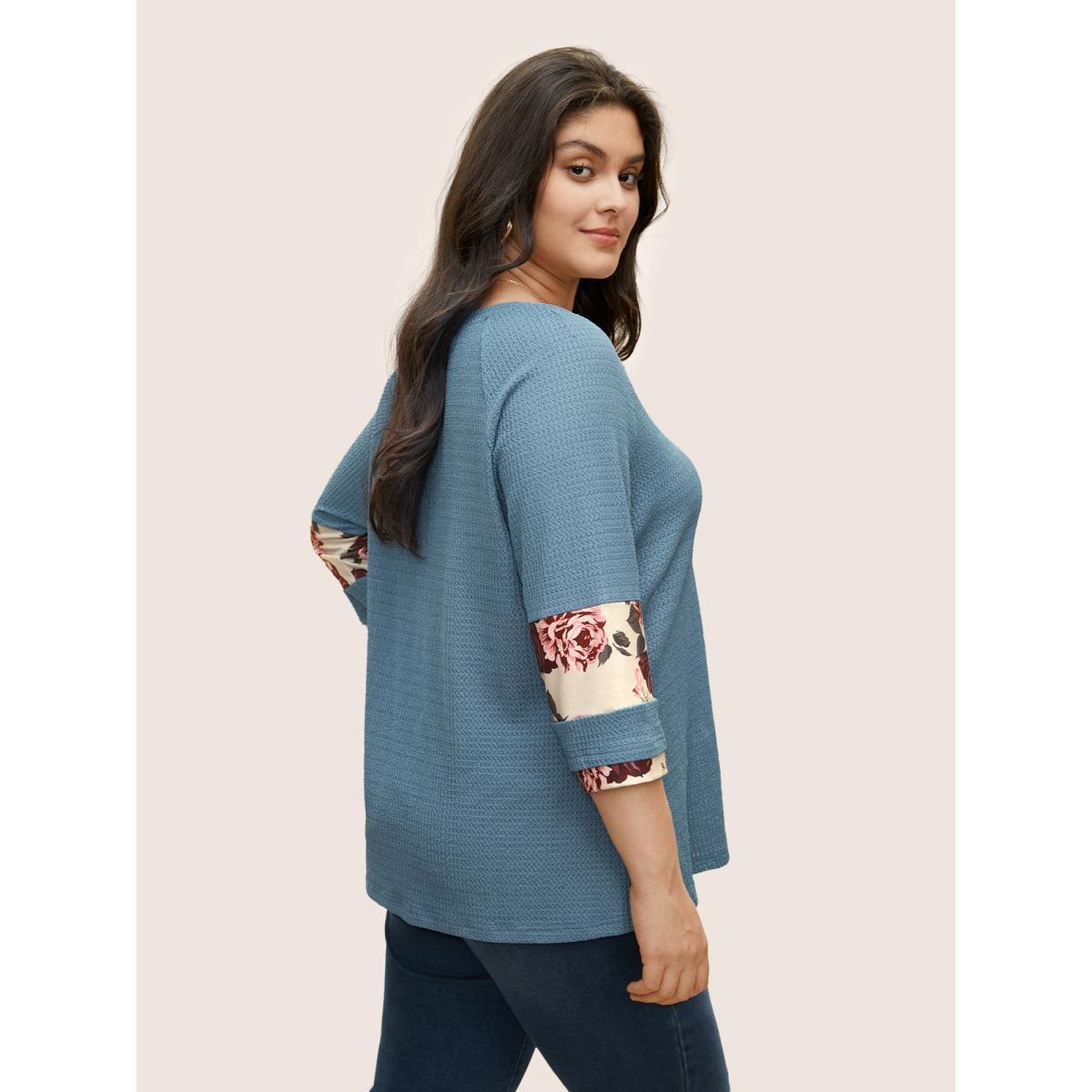 Plus Size Textured Patchwork Floral Raglan Sleeve T-shirt Stone Women Resort Texture Floral V-neck Vacation T-shirts BloomChic 18-20/2X Product Image