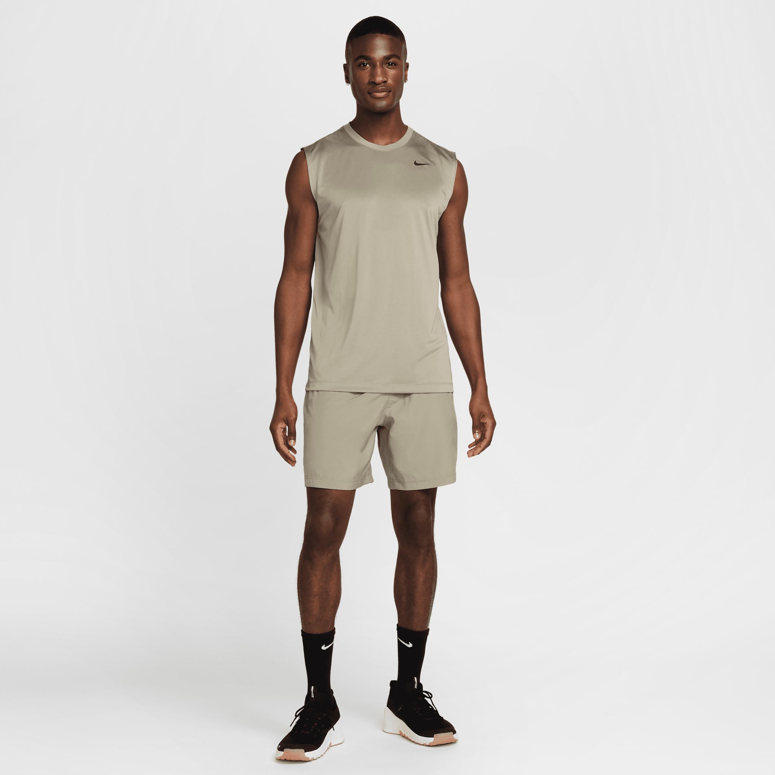 Nike Men's Form Dri-FIT 7" Unlined Versatile Shorts Product Image