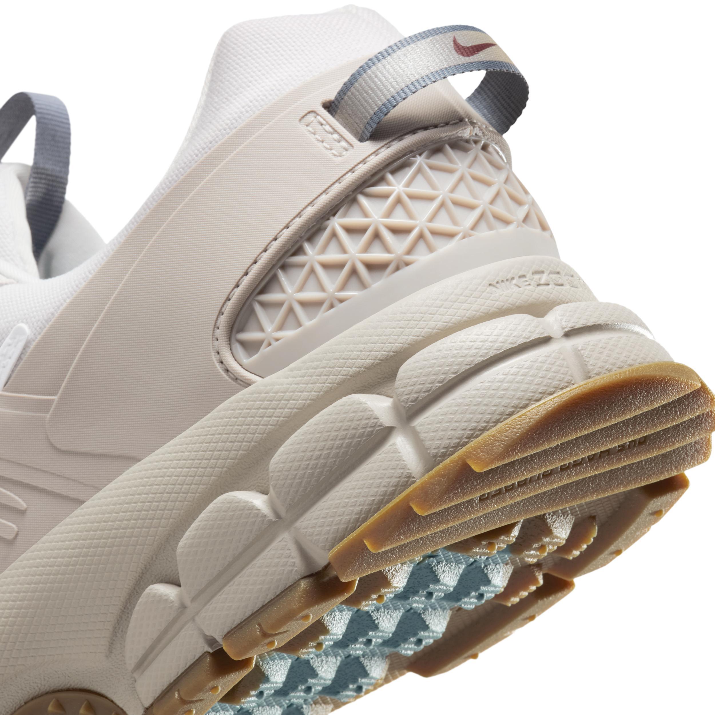 Nike Mens Zoom Vomero Roam Casual Shoes in College Grey/Vast Grey/White Product Image