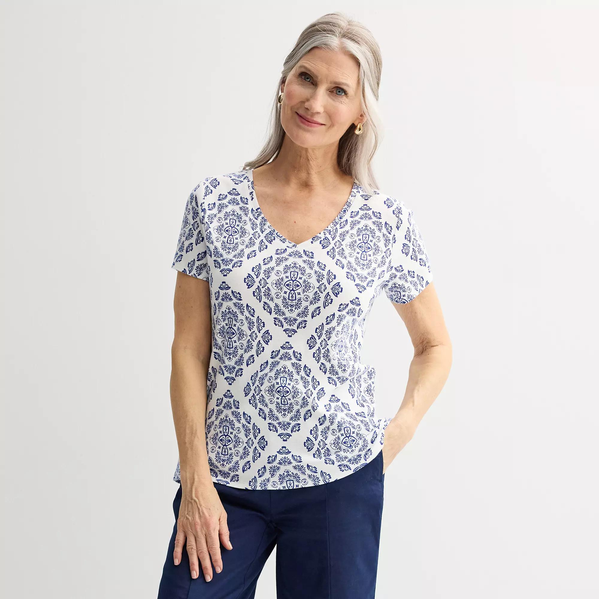 Petite Croft & Barrow Essential V-Neck Tee, Womens Product Image
