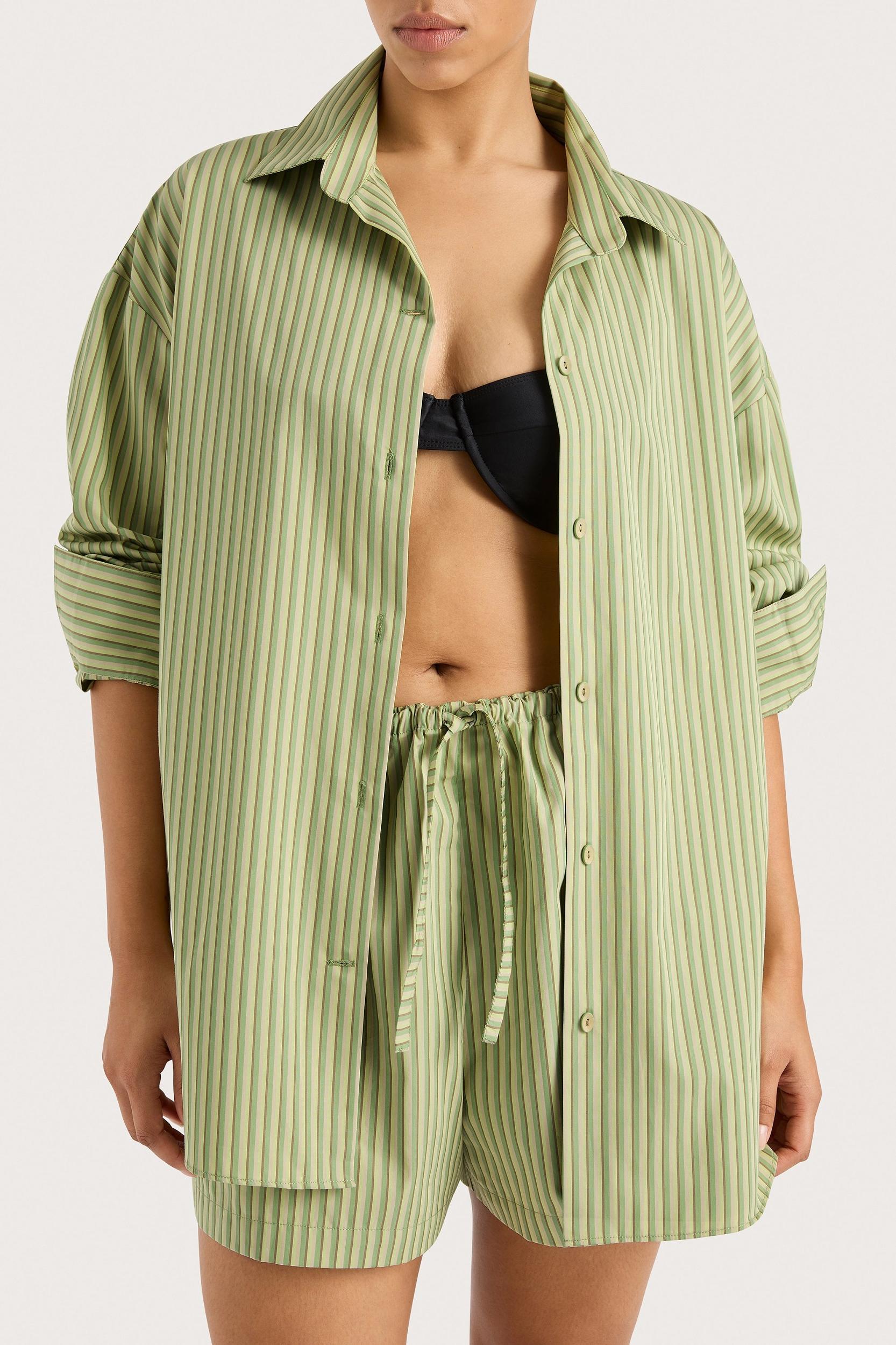 Freja Shorts Green Stripe Product Image