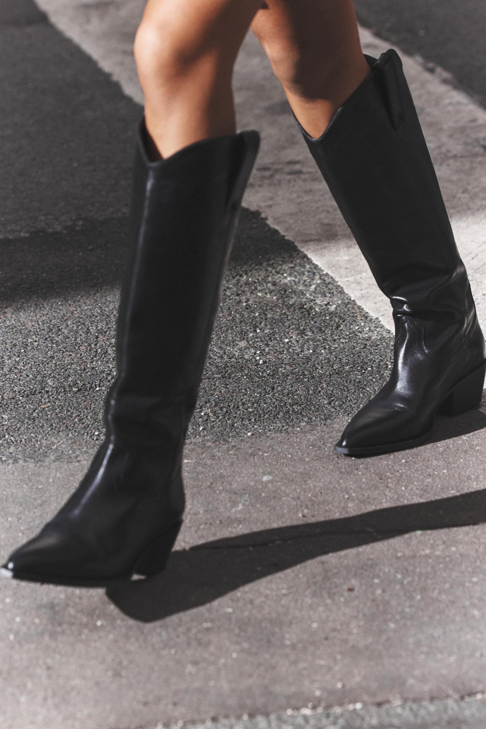 LEATHER COWBOY BOOTS Product Image