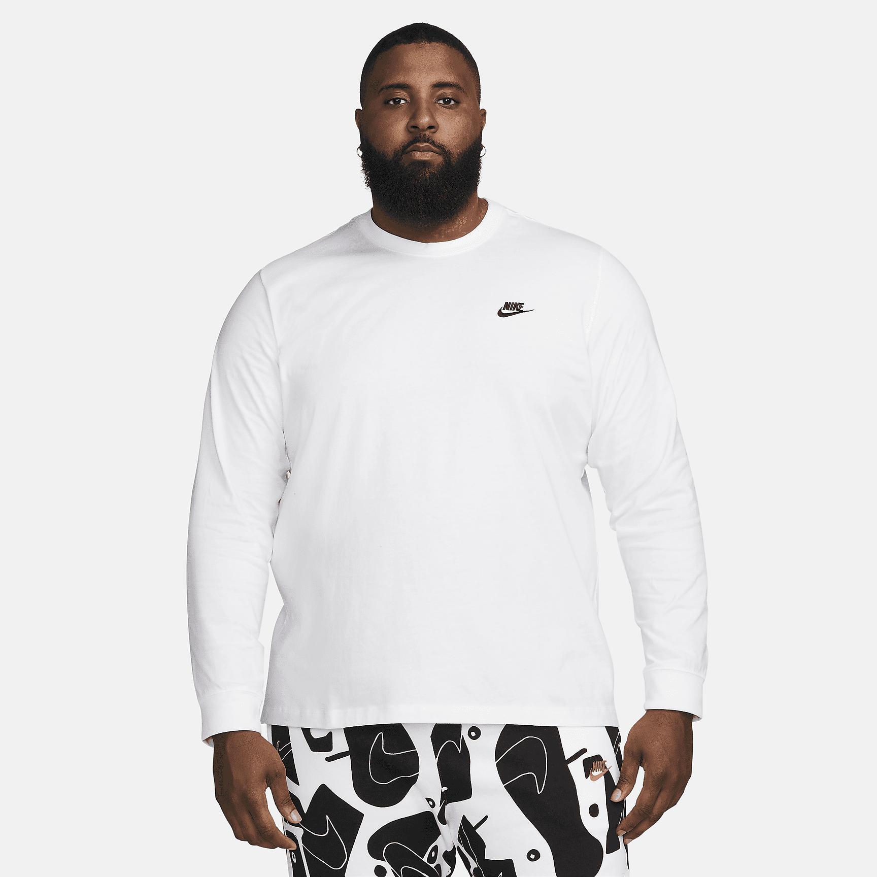 Nike Sportswear Club Men's Long-Sleeve T-Shirt Product Image