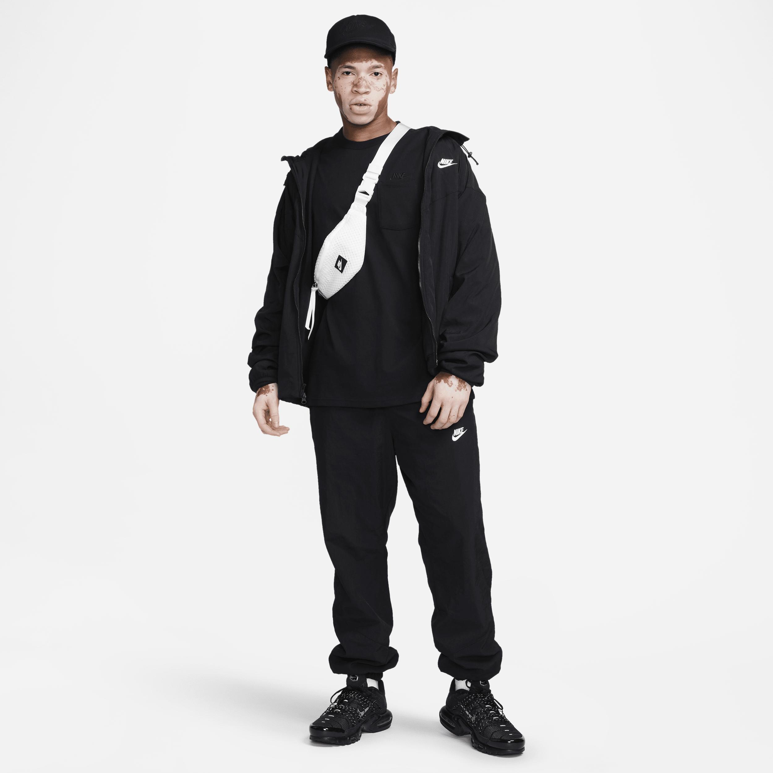 Nike Mens Sportswear Premium Essentials Long-Sleeve Pocket T-Shirt Product Image