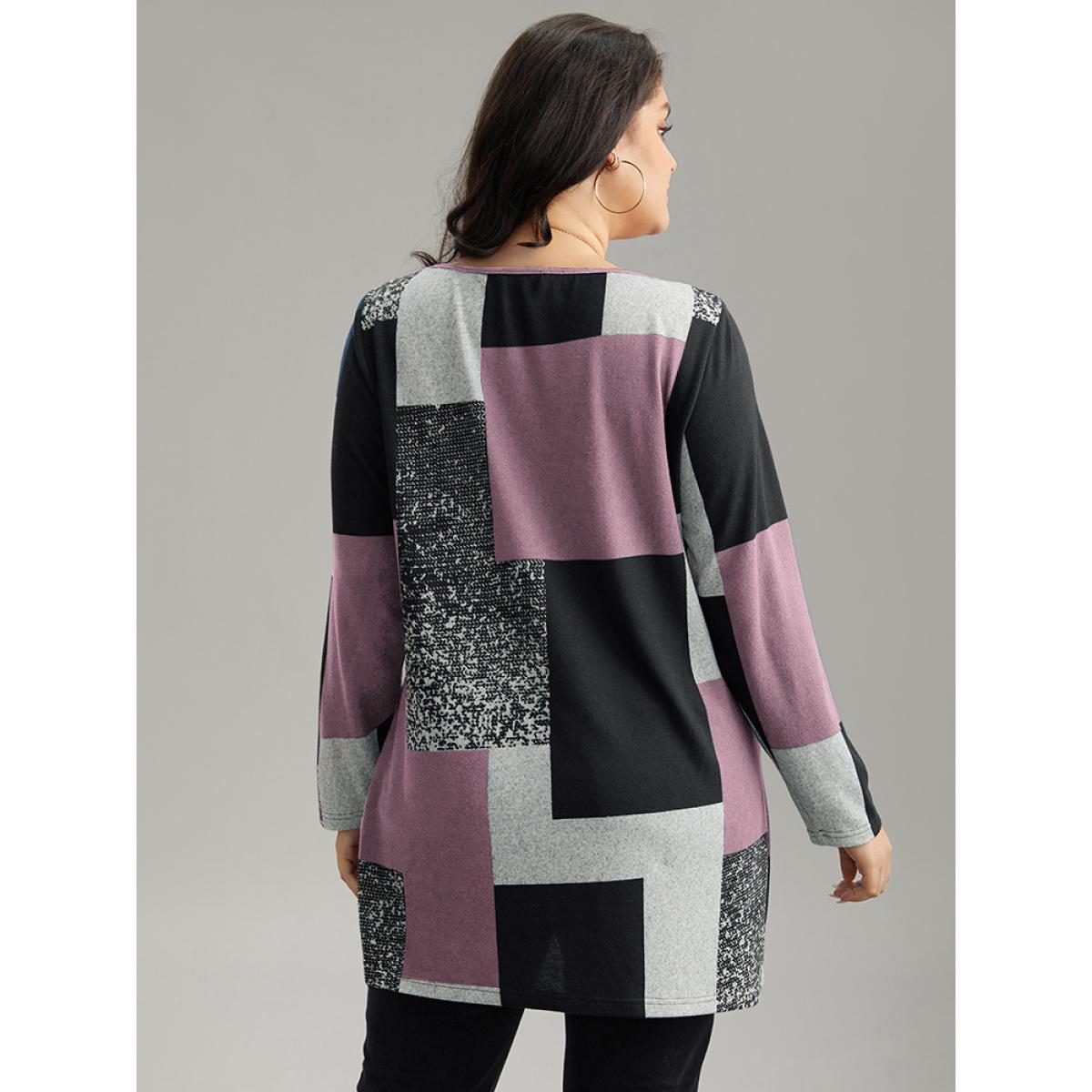 Plus Size Colorblock Contrast Round Neck T-shirt Pink Women Elegant Contrast Colorblock Boat Neck Dailywear T-shirts BloomChic 22-24/3X Product Image